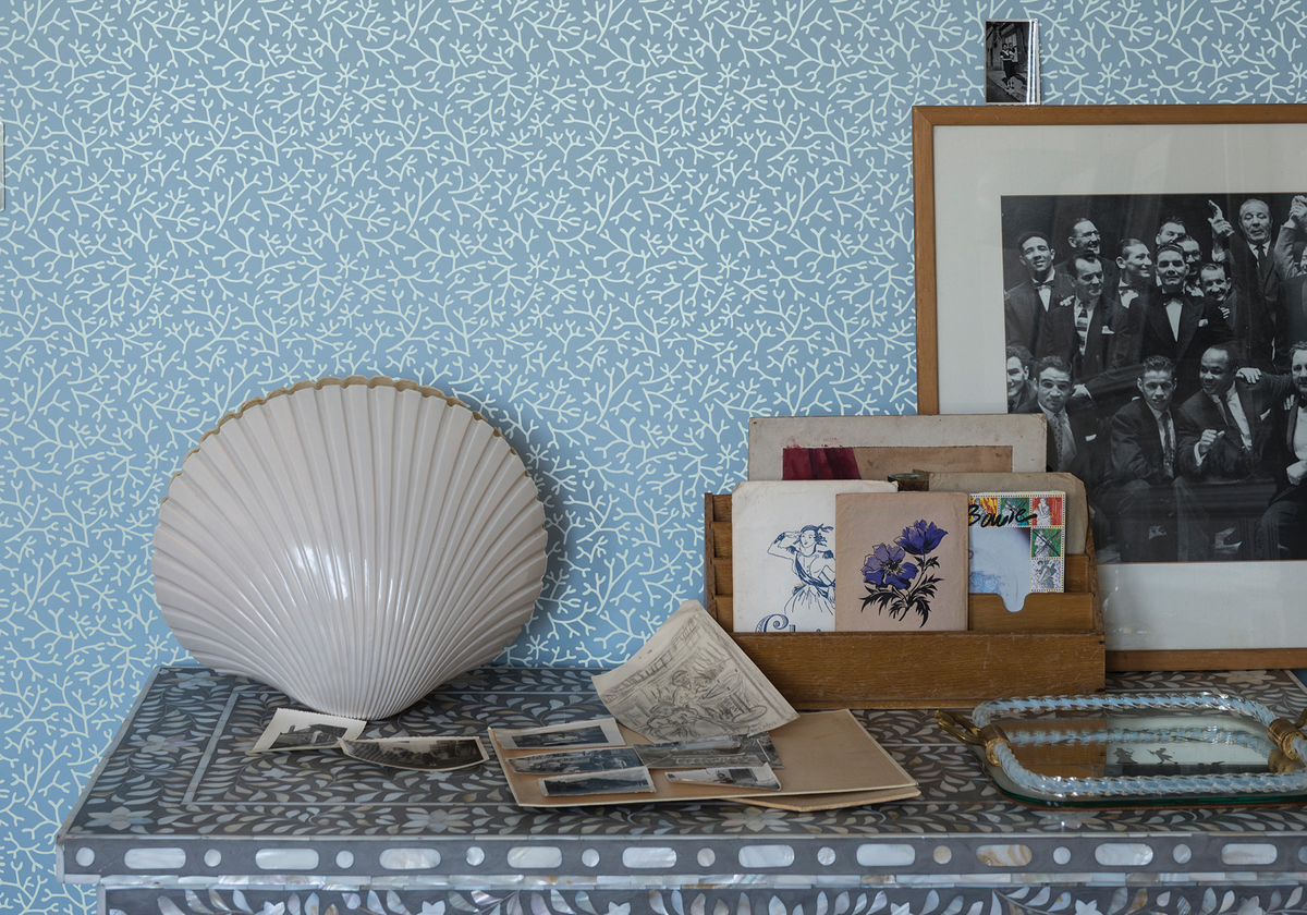 Antique Decoratives