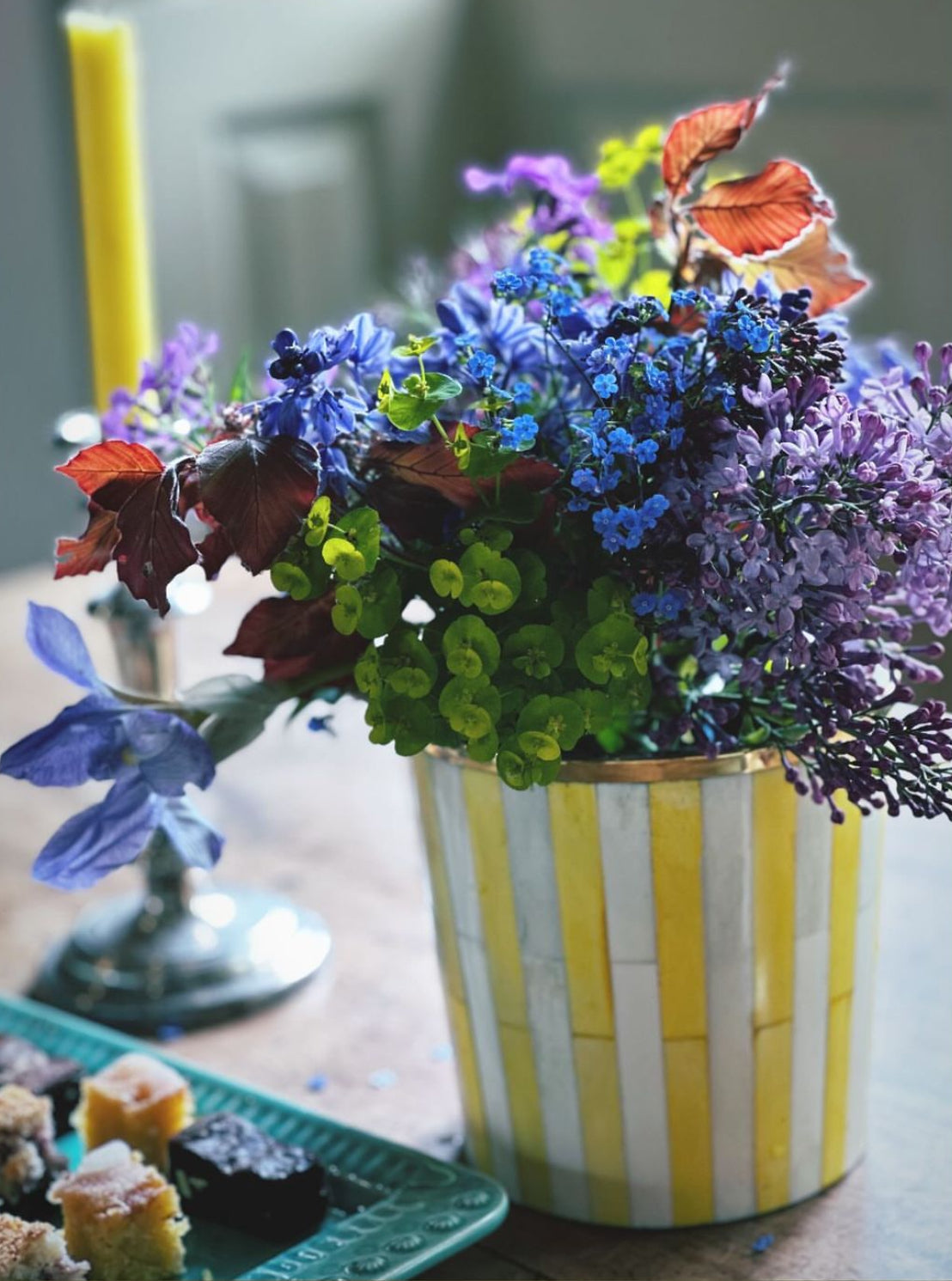 Round Inlay Planter | Medium | Yellow | Striped