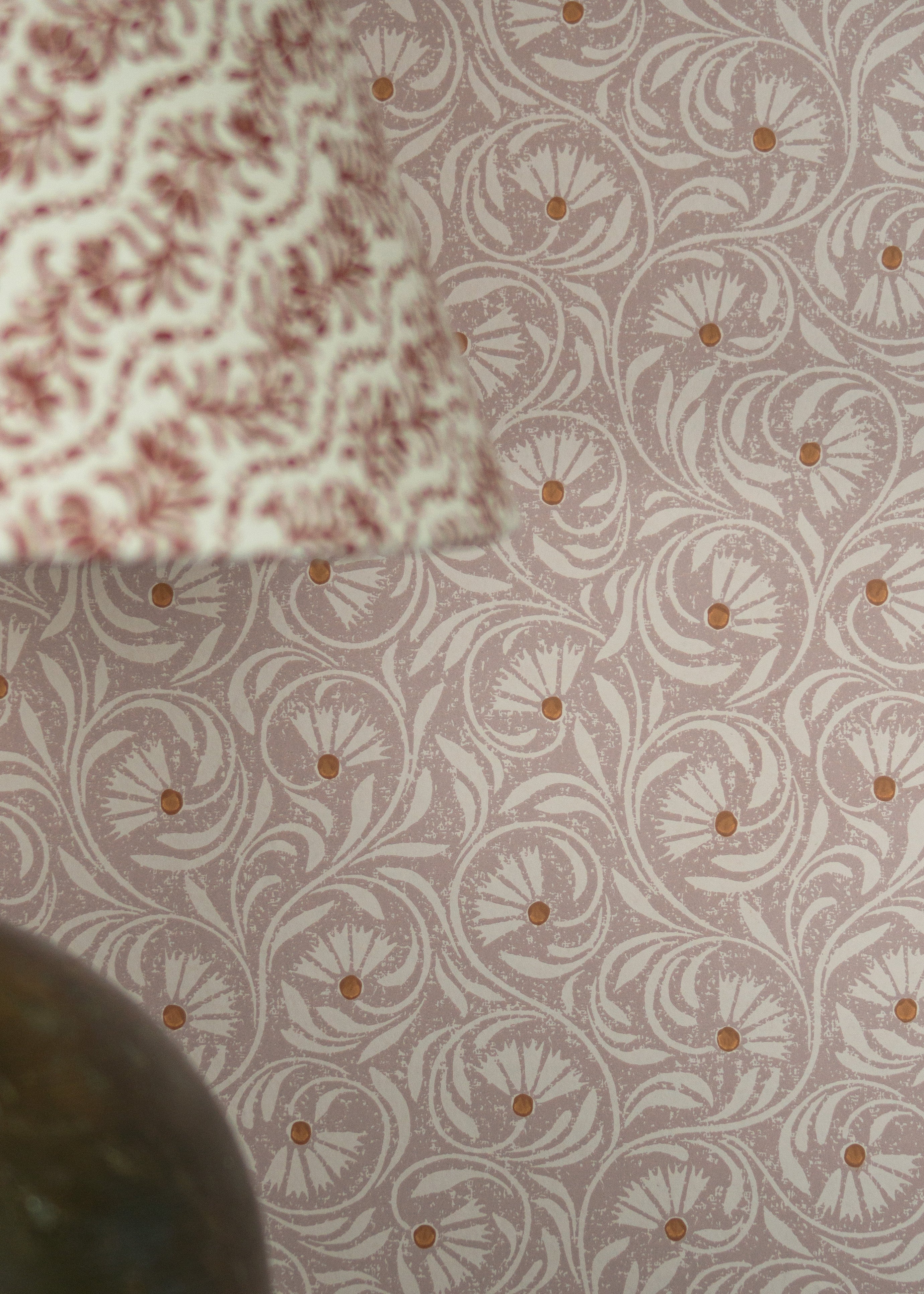 Spriglee Wallpaper - Dirty Rose