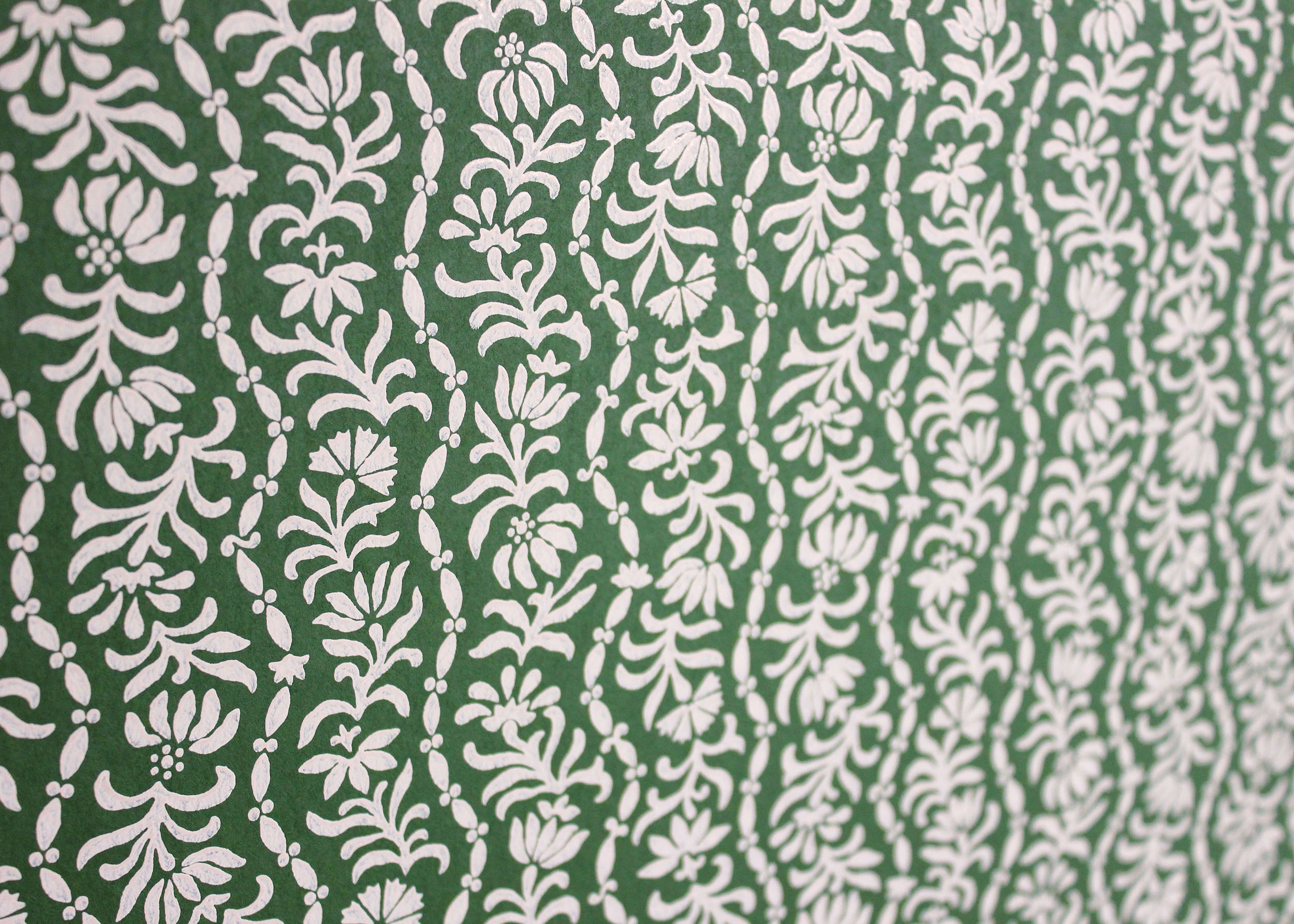 Posy Wallpaper - Emerald