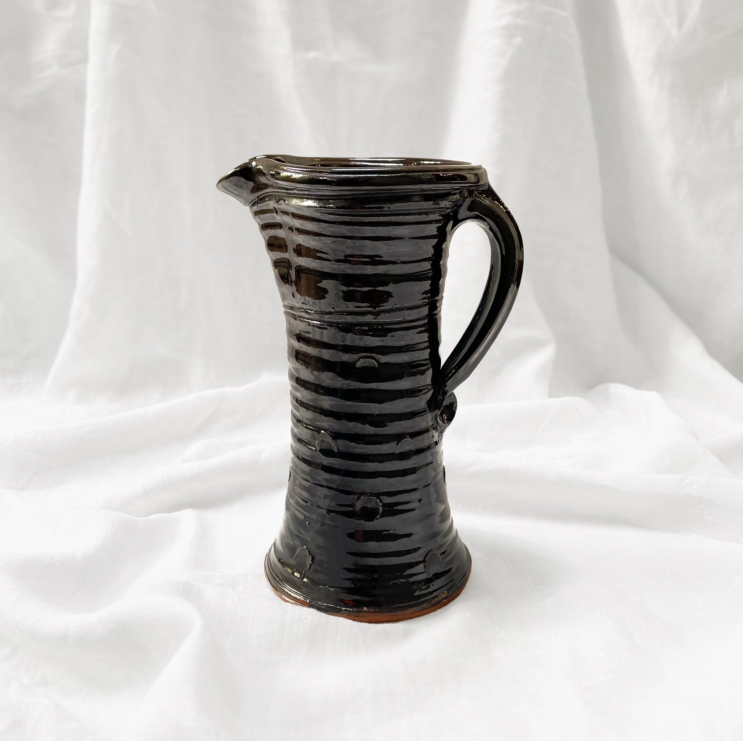 Noir Jug