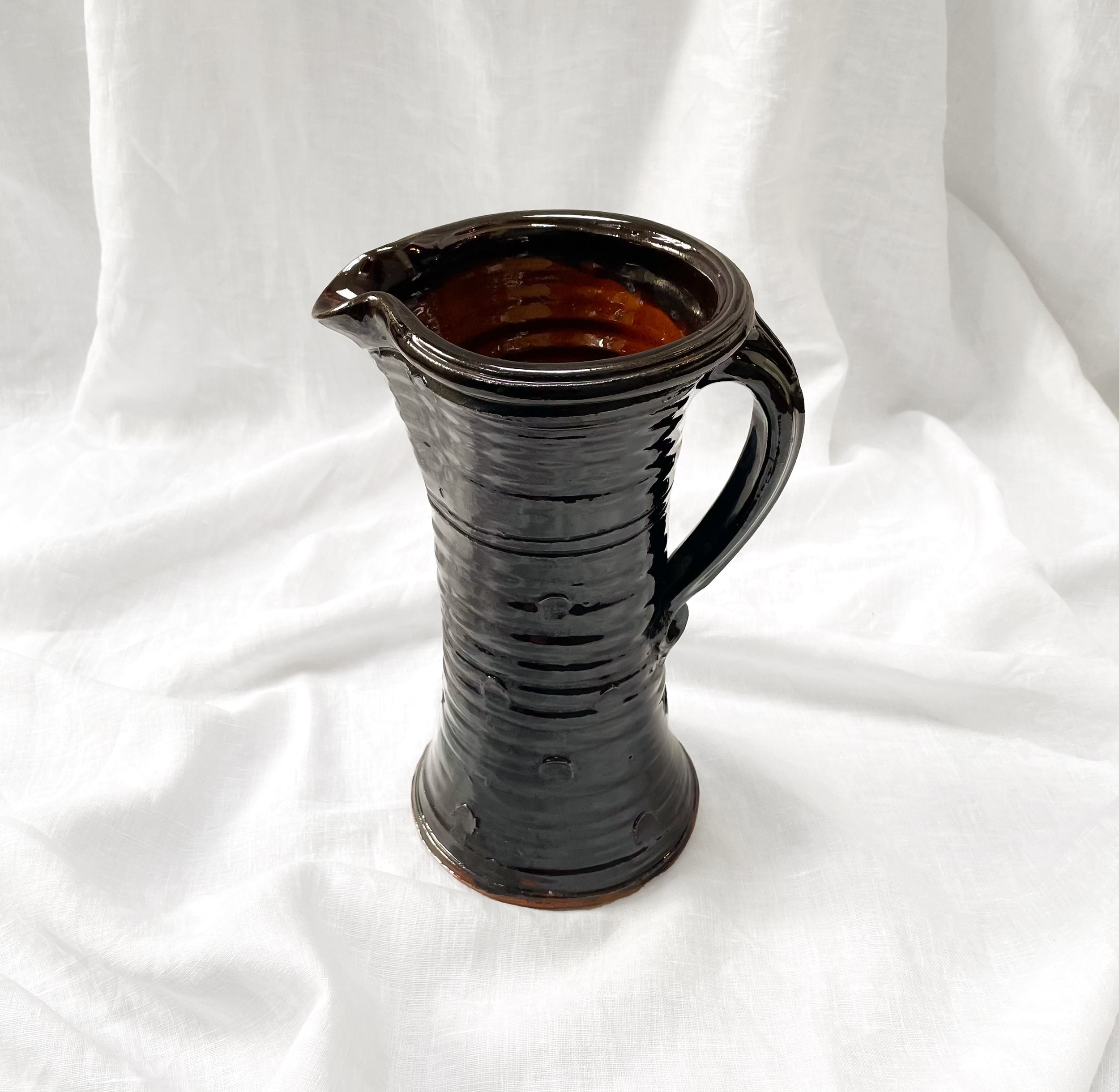 Noir Jug