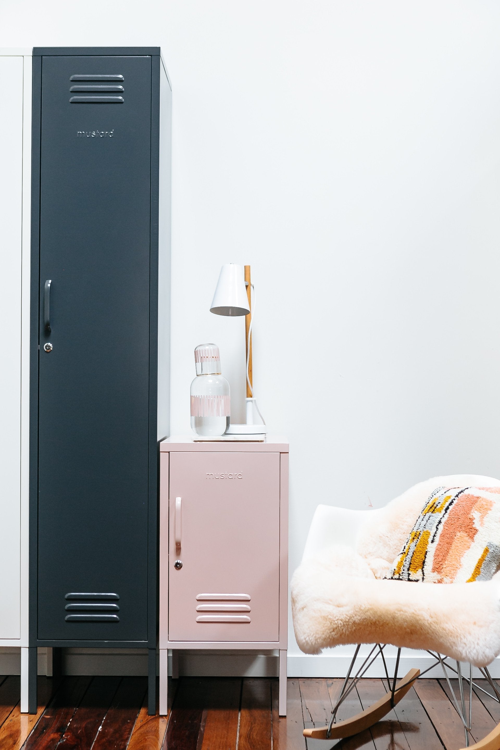 Skinny Locker