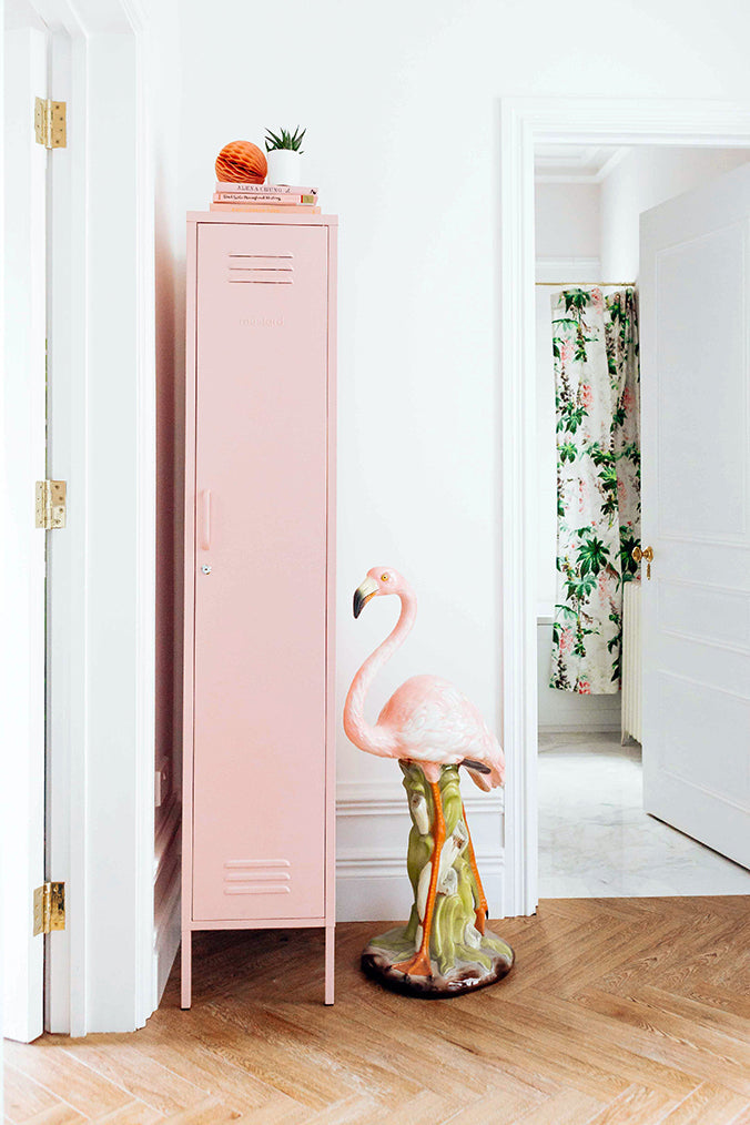 Skinny Locker