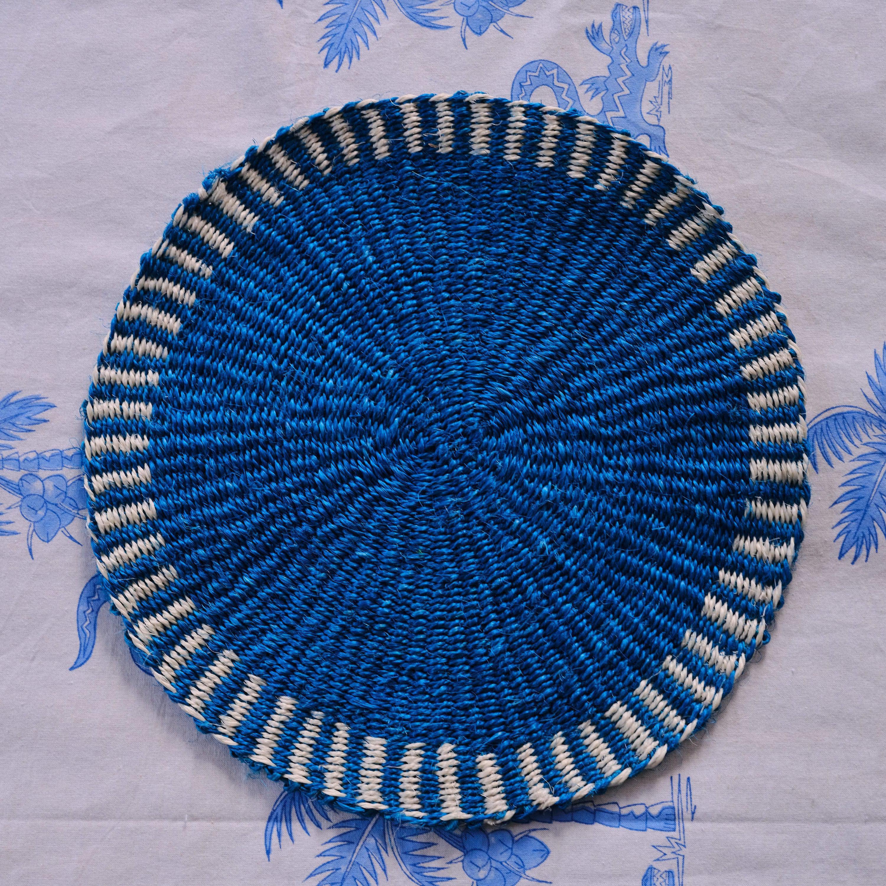 Handwoven Sisal Circle Table mat/Placemat 'Royal Blue Striped Edge'