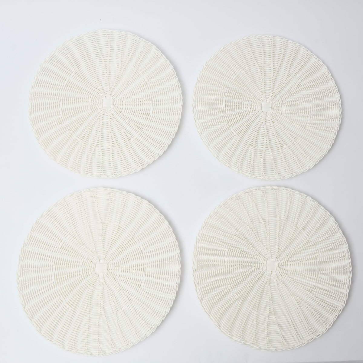 White Faux rattan round placemats (Set of 4)