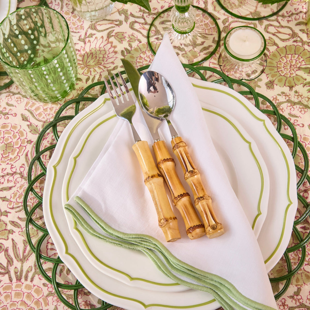 Spring Green Scallop Linen Napkin (Set of 4)