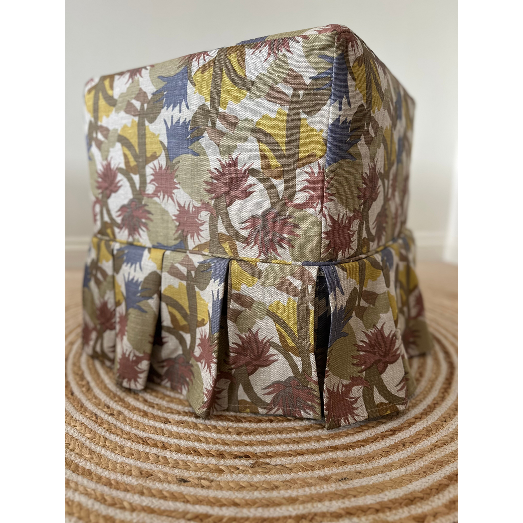 Skapa Ottoman with box pleat slipcover