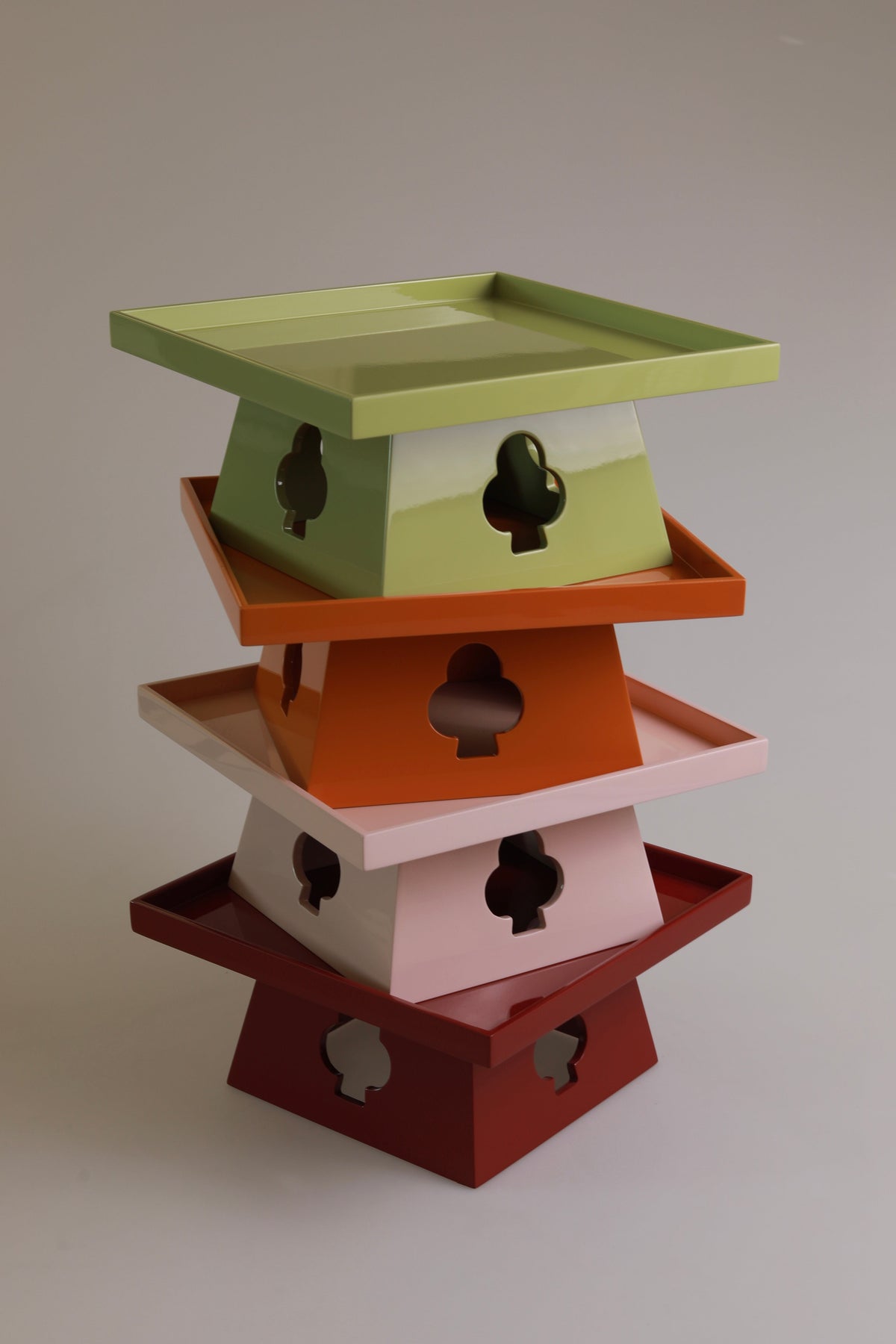 Elevated Tray