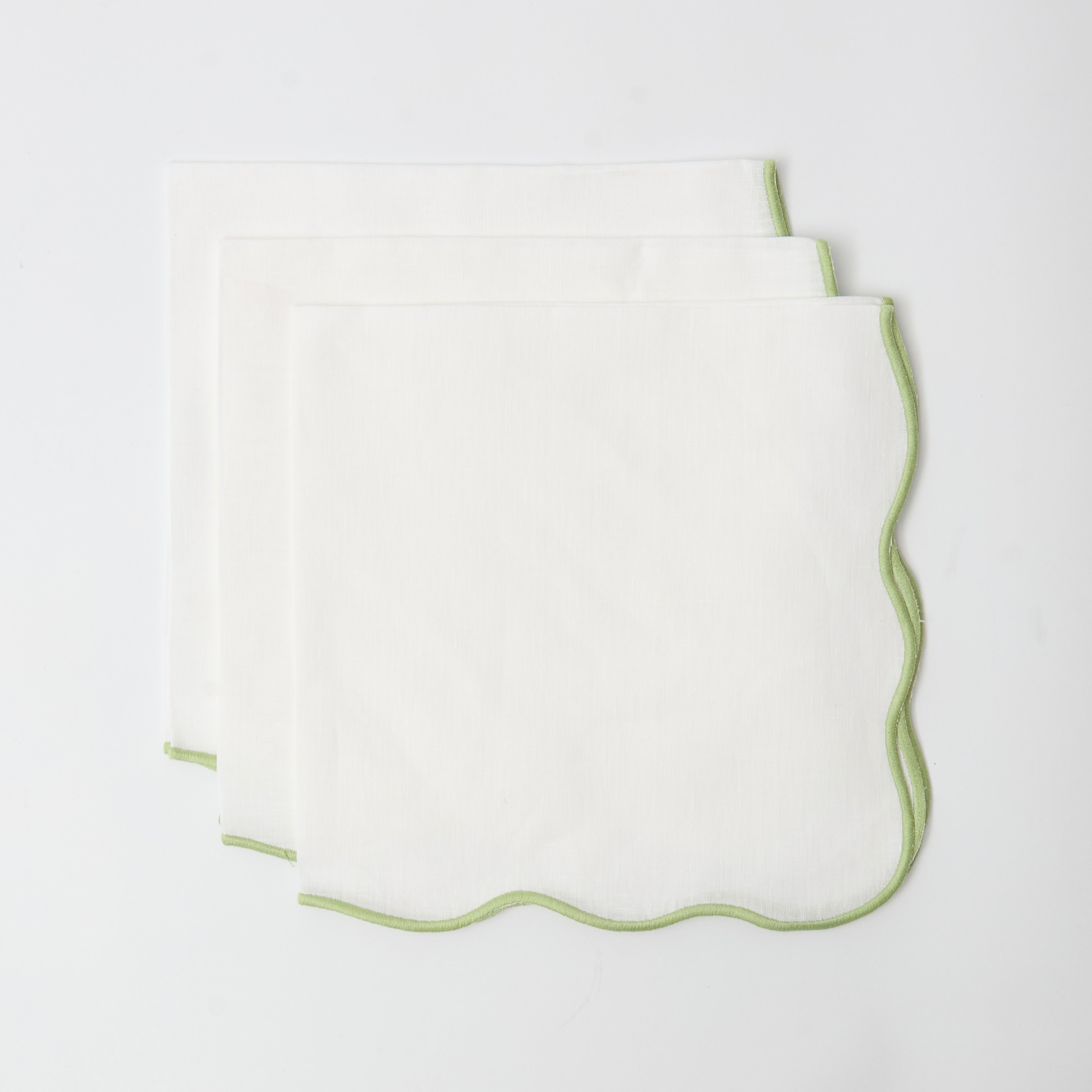 Green Scallop Linen Napkins (Set of 4)