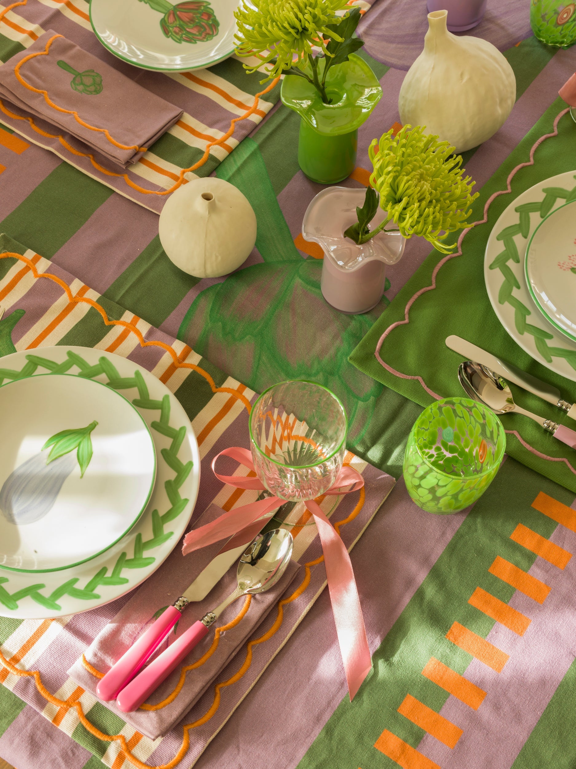 The Adrienne Venetian Wine Glass in Green