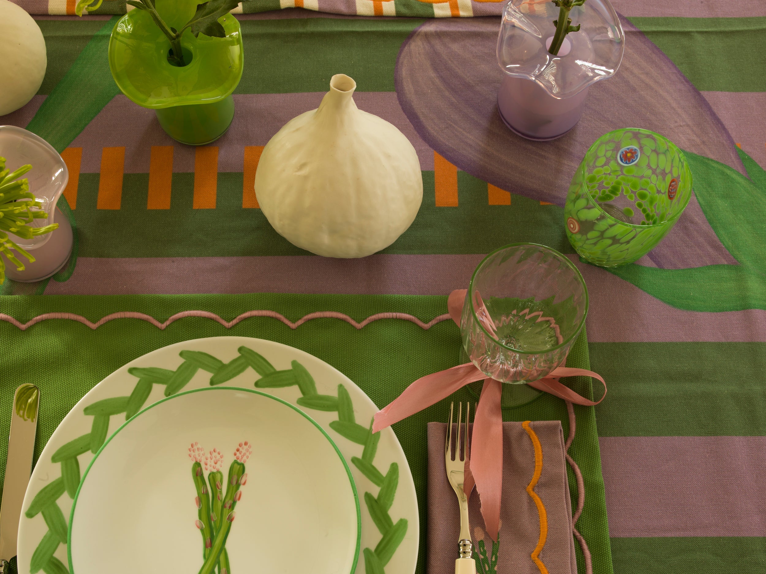 The Adrienne Venetian Wine Glass in Green