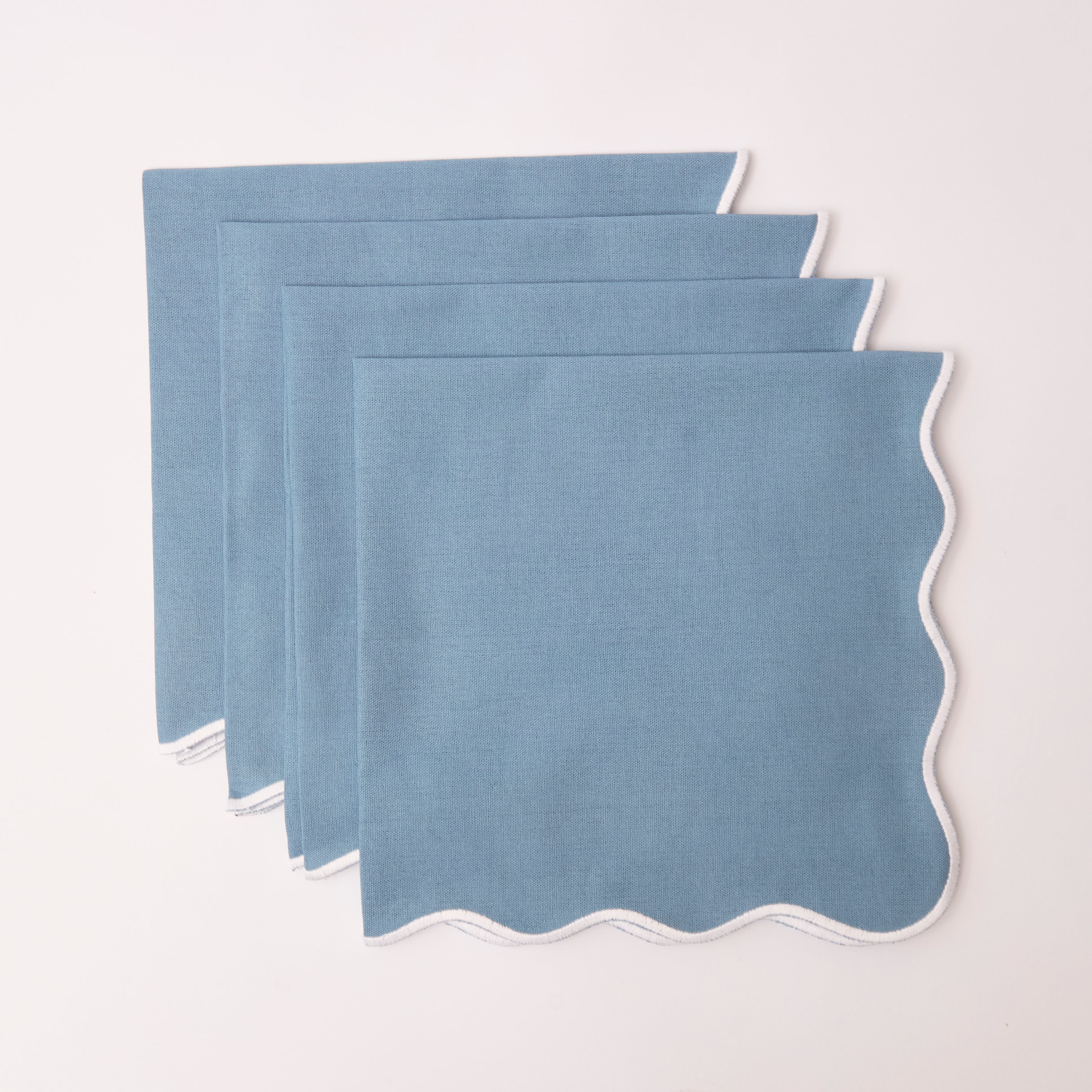 Blue Wave napkins with white embroidered edge (Set of 4)