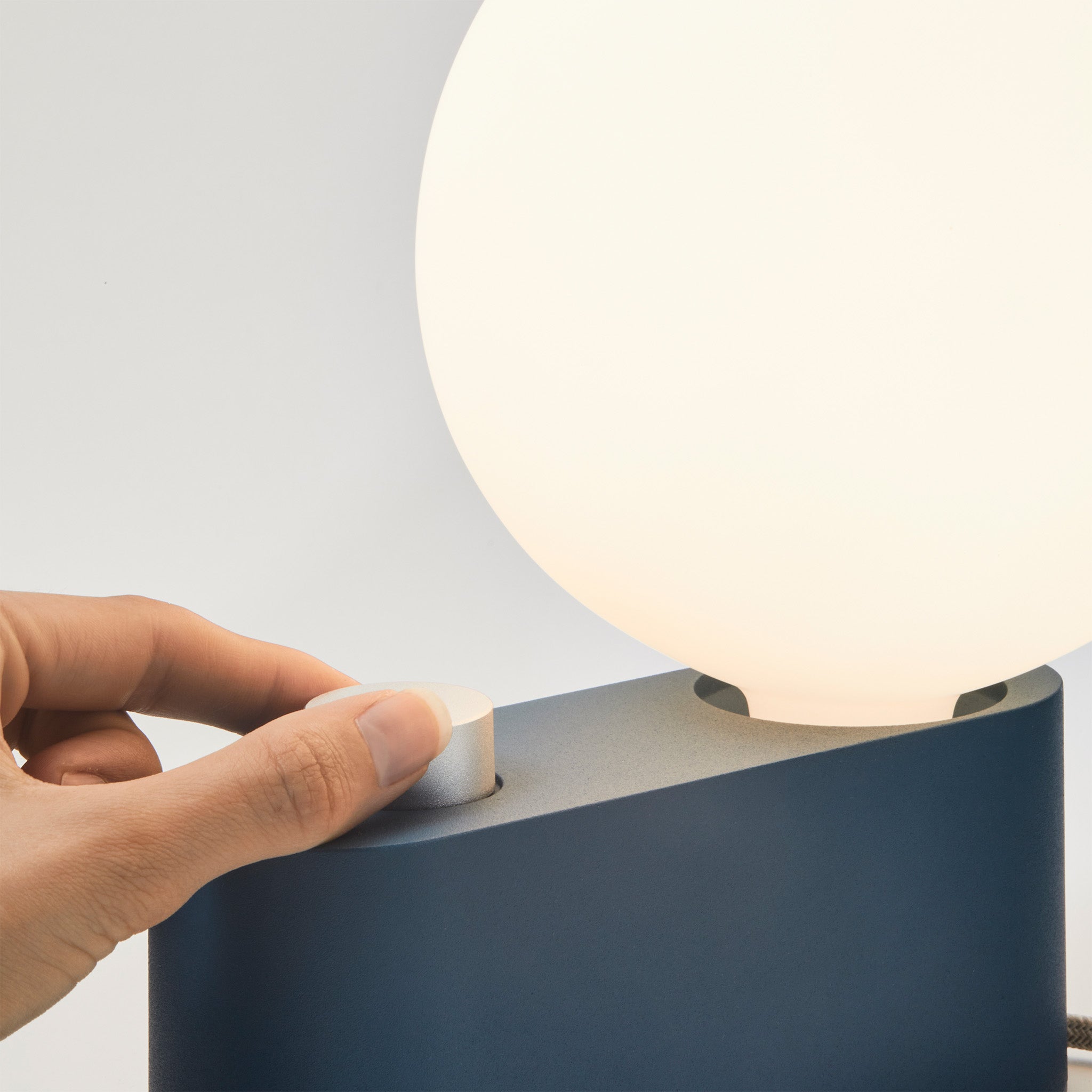 Alumina Lamp