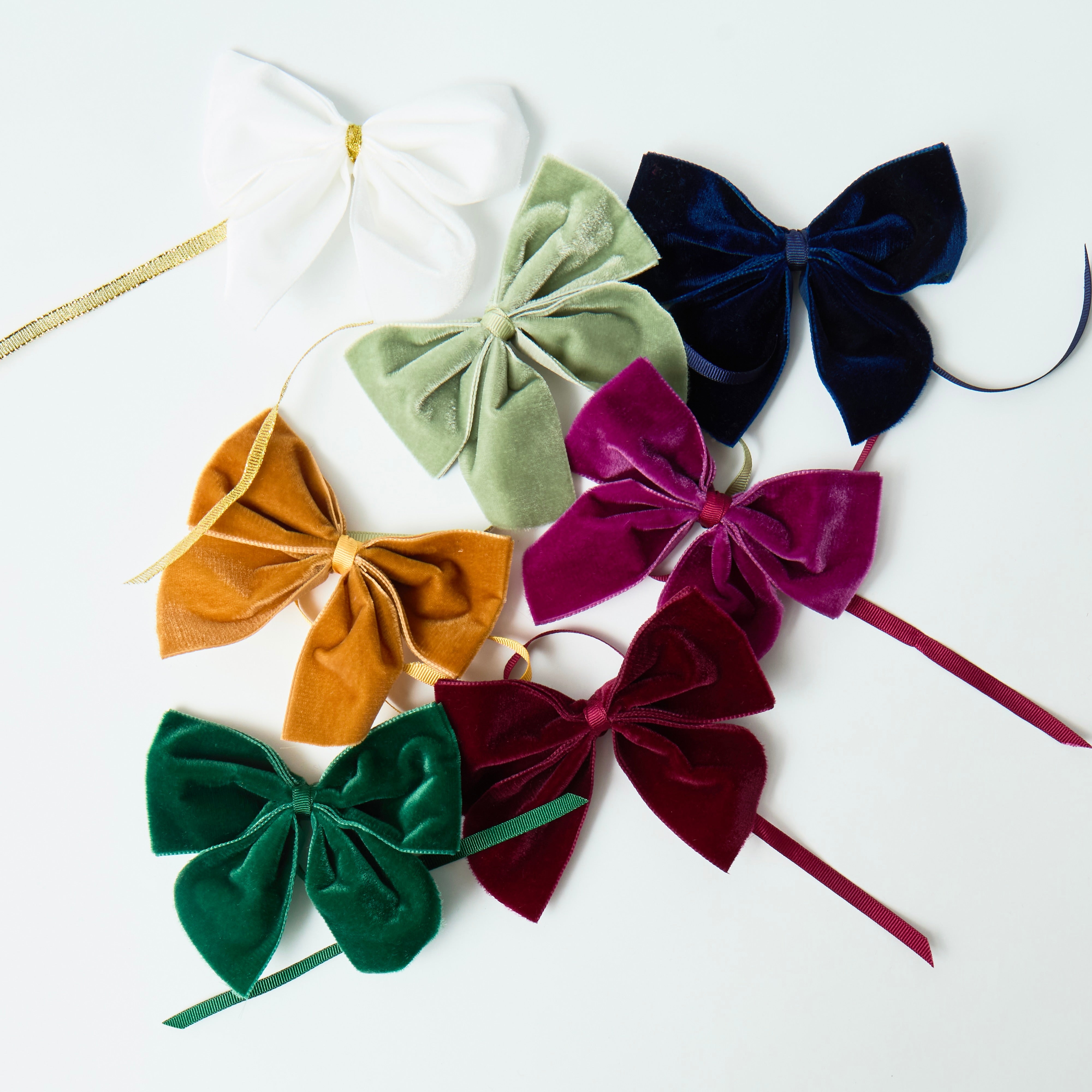 Sage Green Velvet Bow Napkin Ring (Set of 4)