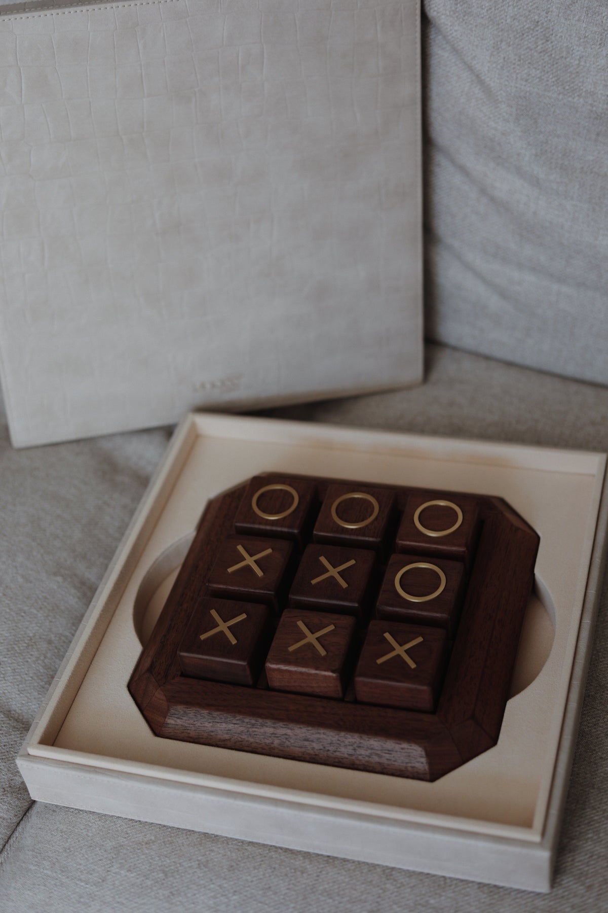 Noughts & Crosses