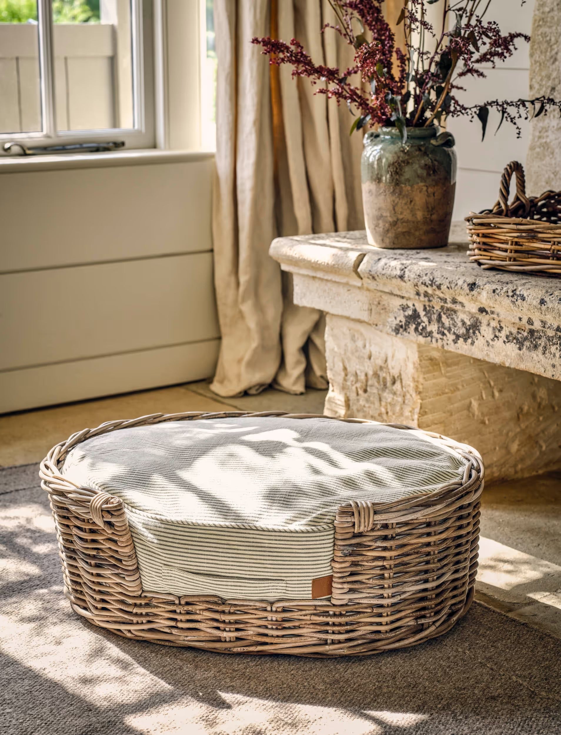 Bembridge Pet Bed