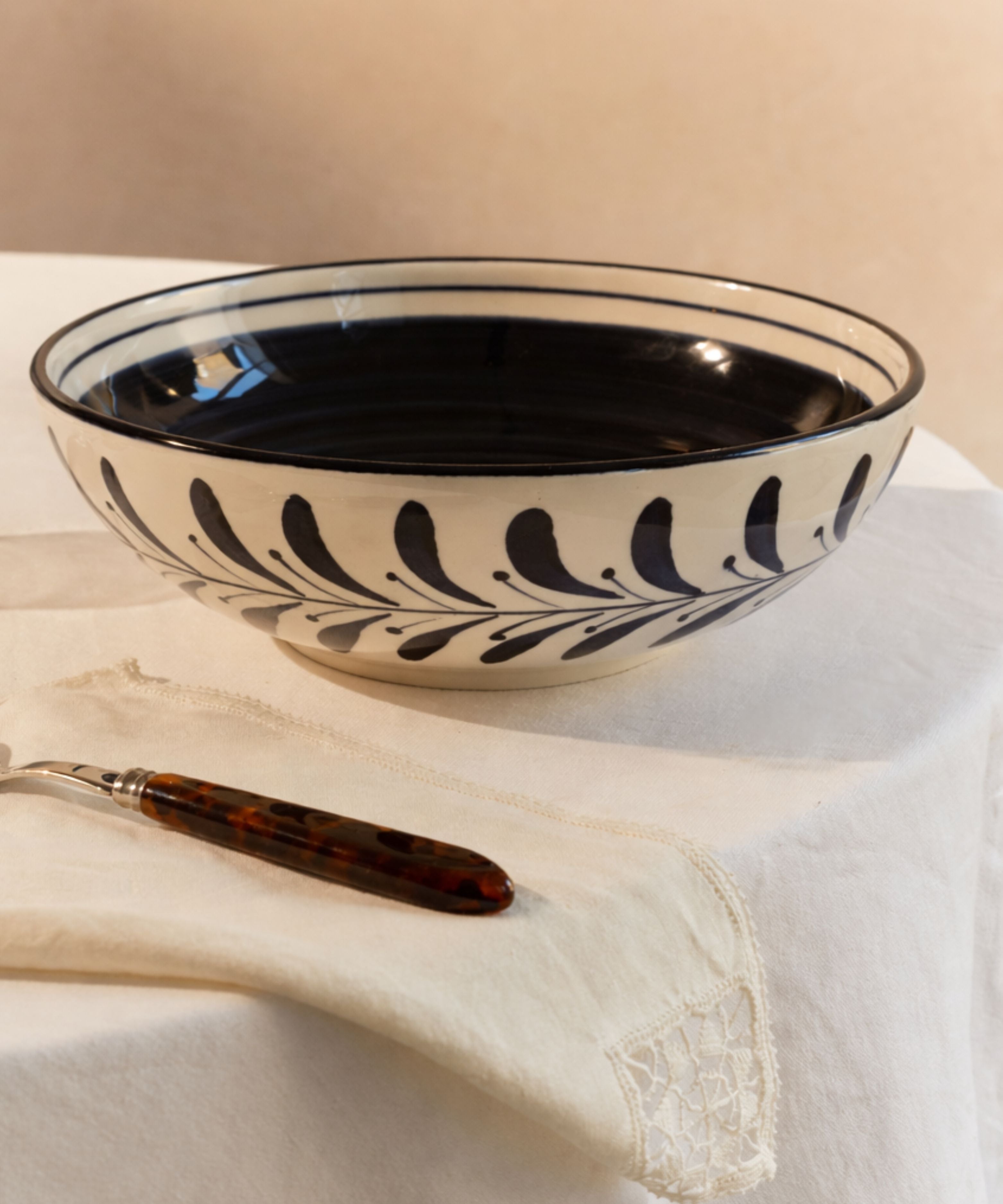 Helecho Salad Bowl - Jet Black