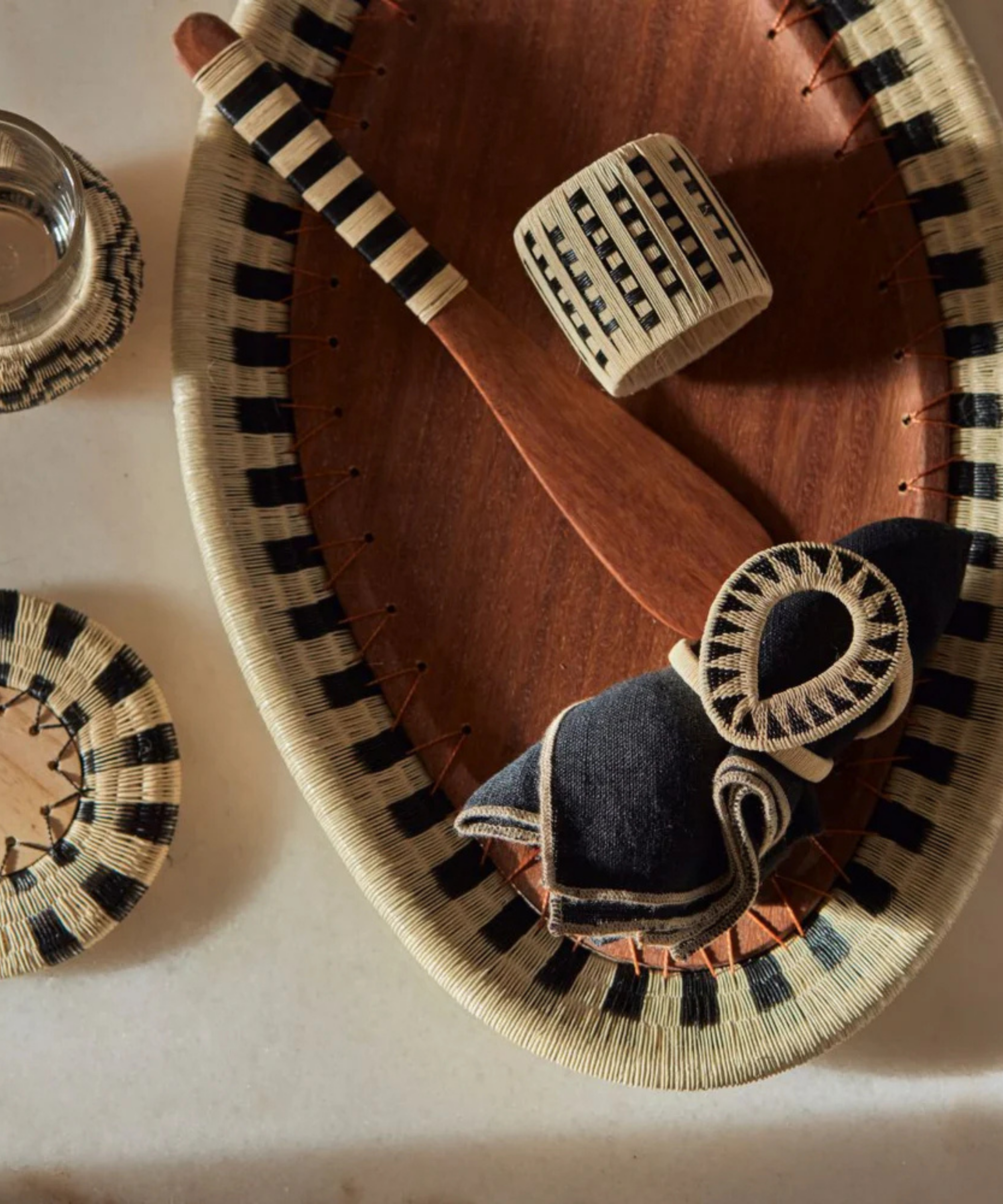 Gota Werregue Napkin Ring - Black