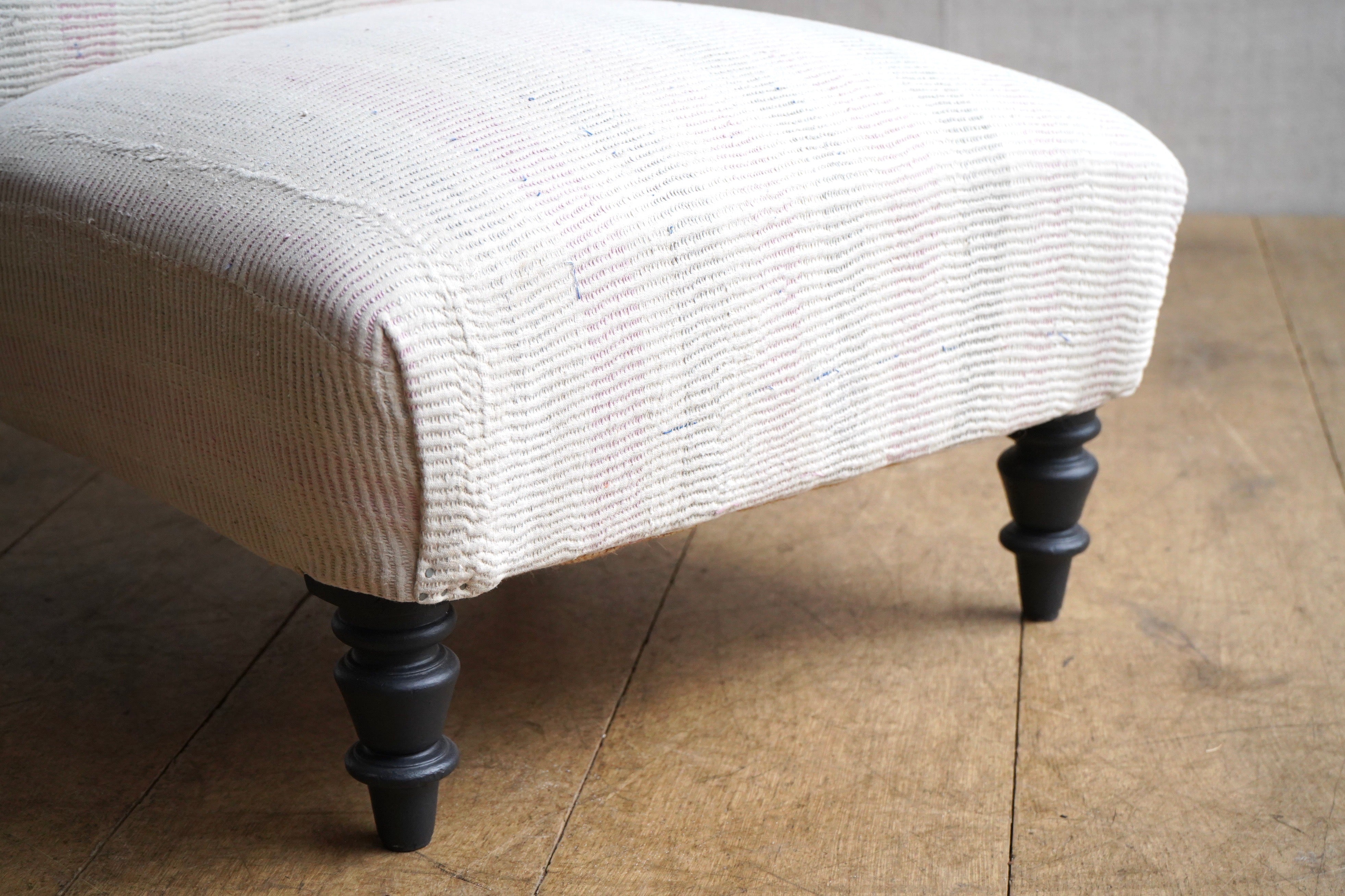 Kantha Slipper Chair