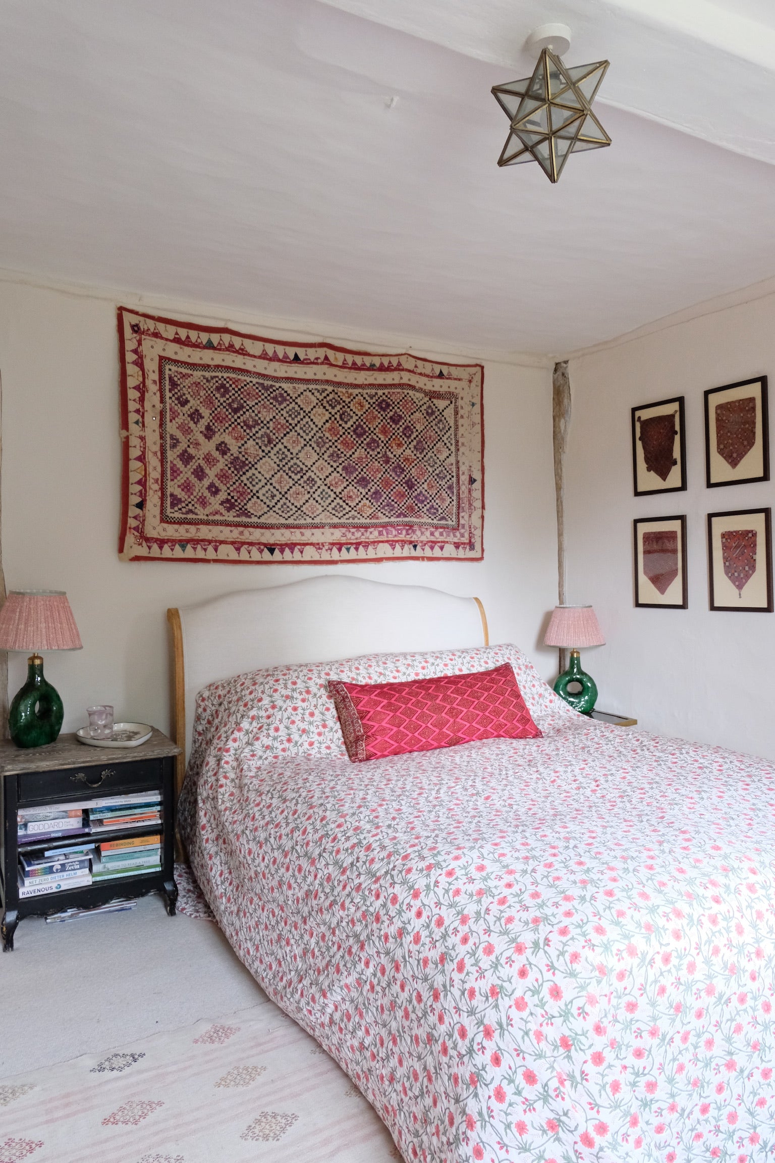 Red Floral Summer Pique Bed Quilt