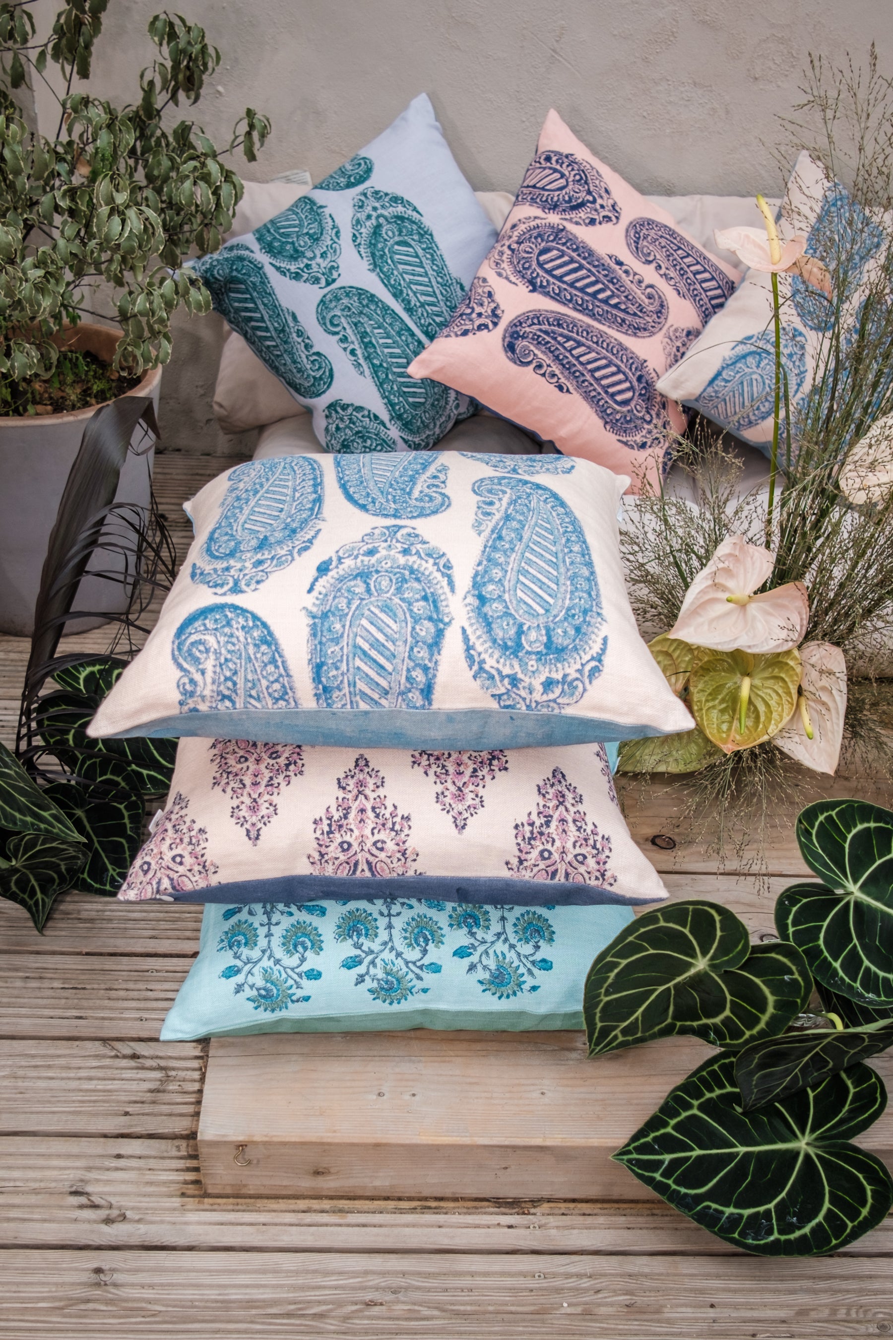 Naira Linen Cushion