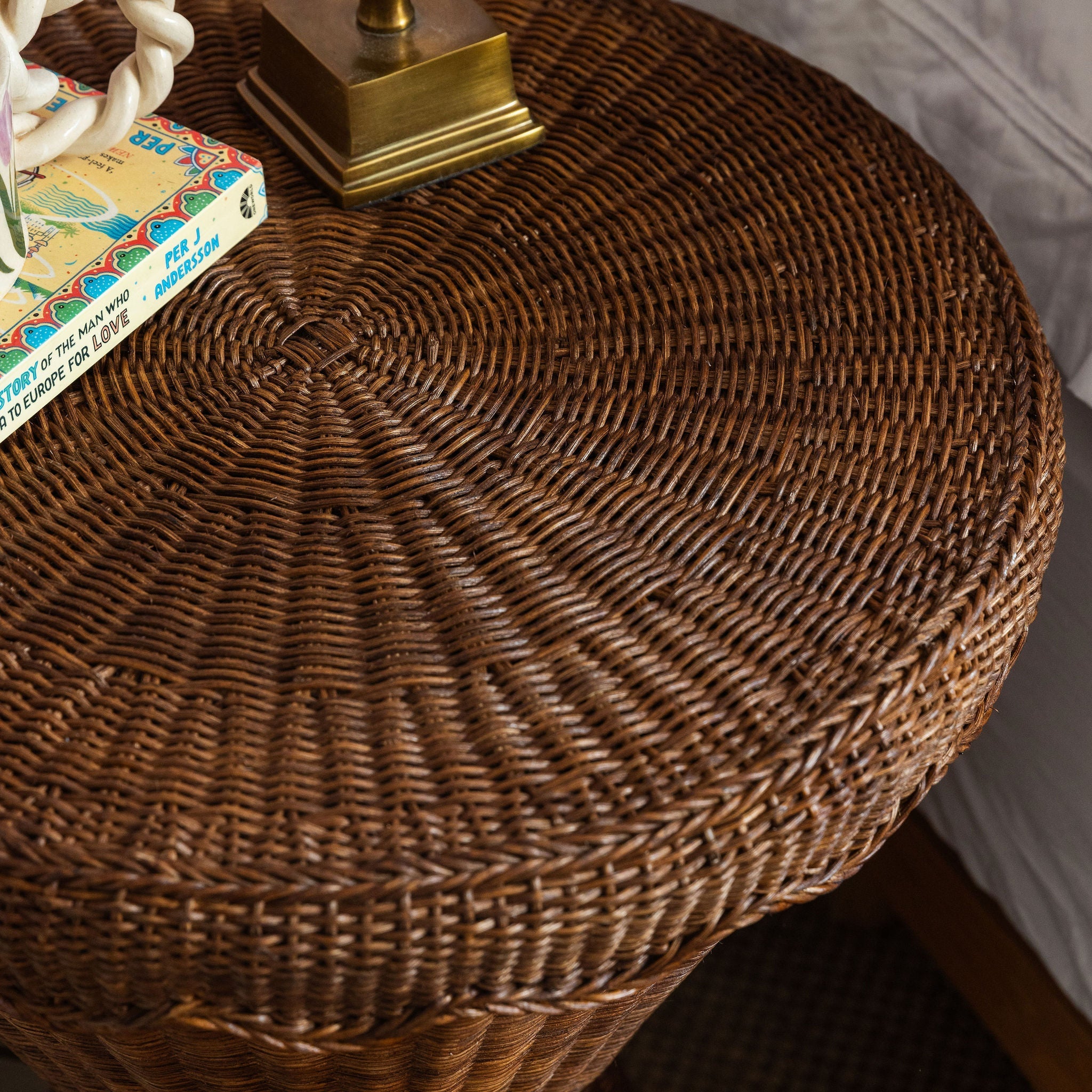 Damru Side Table (Teak)