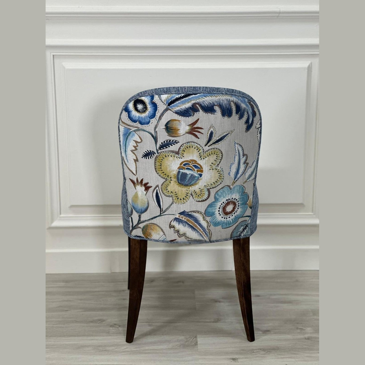 Debra chair