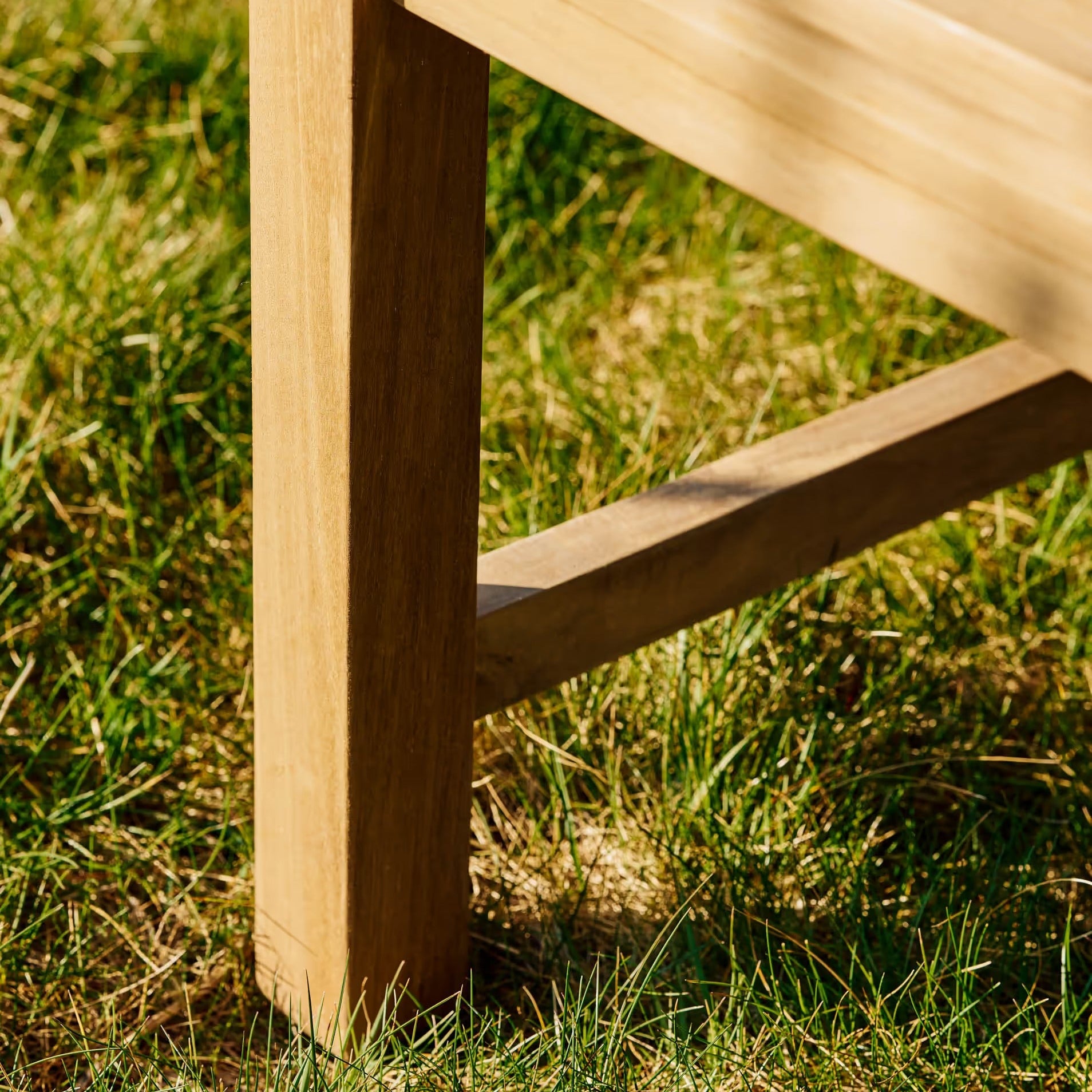 Ergo Teak Bench