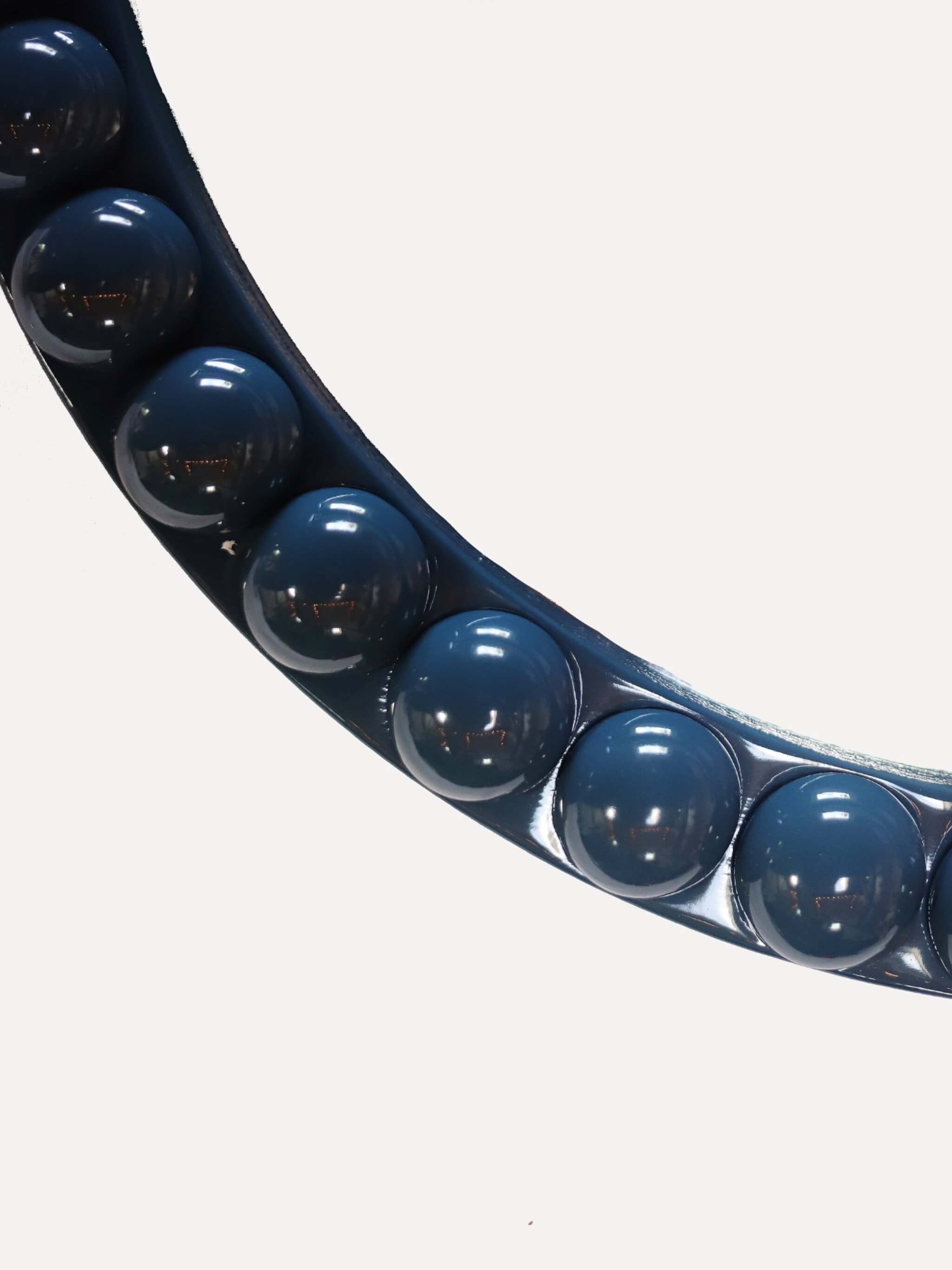 Round Over-Sized Bobbin Mirror