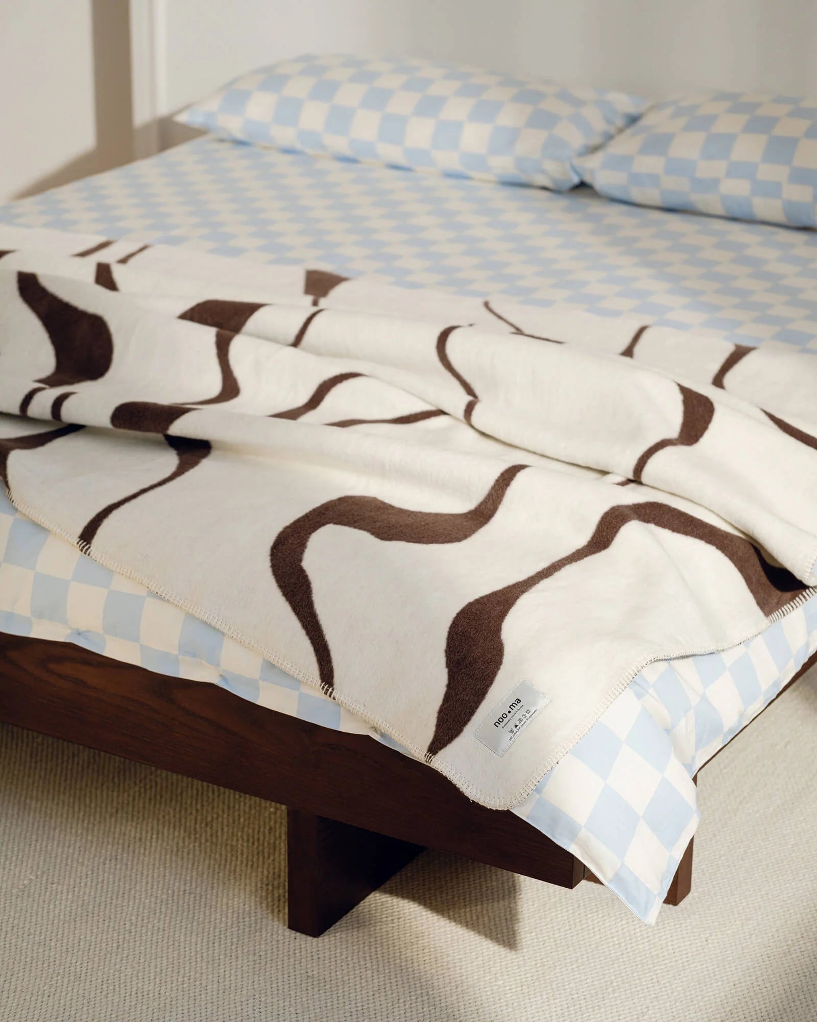 Felu Throw | Sample Sale