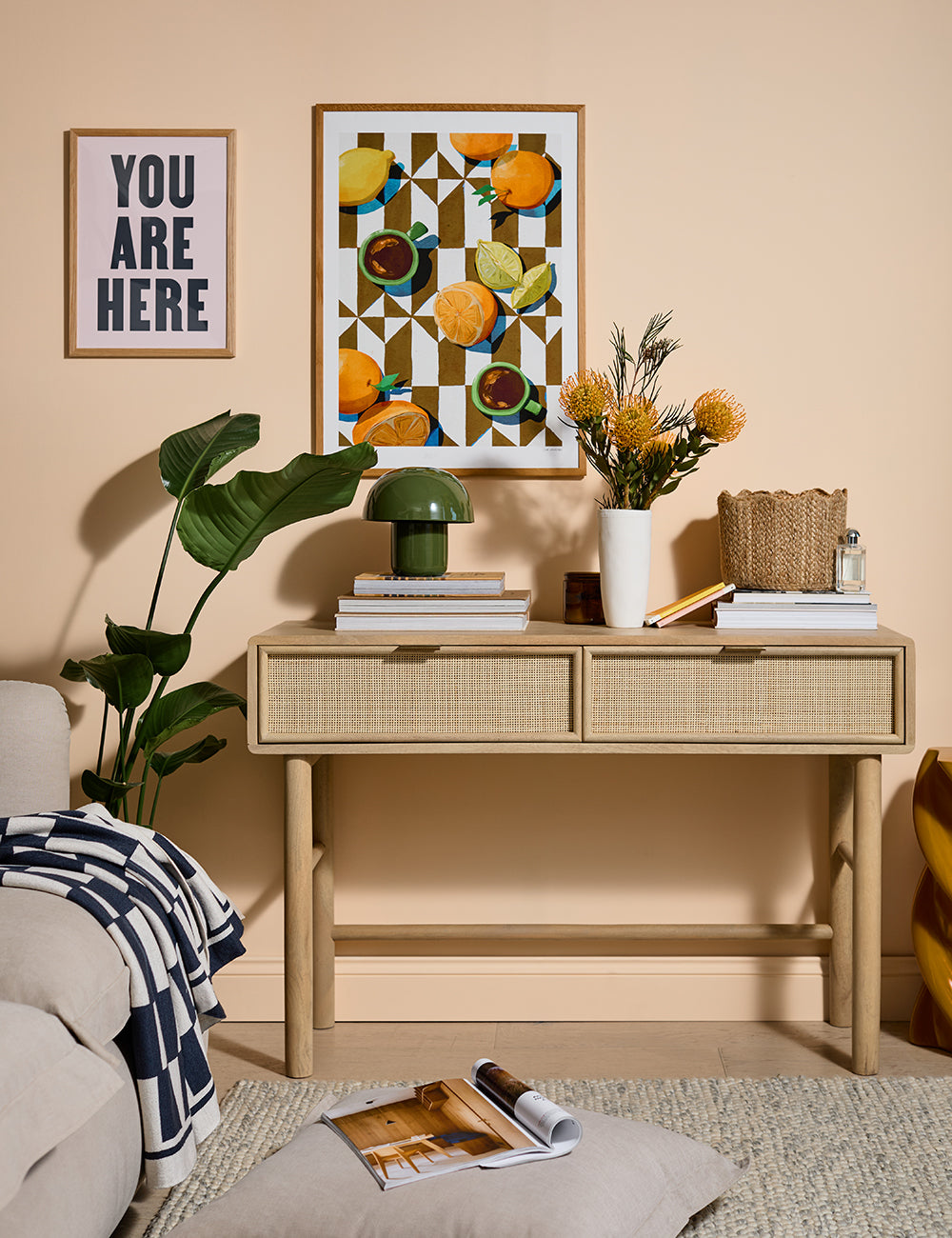 Flores Console Table