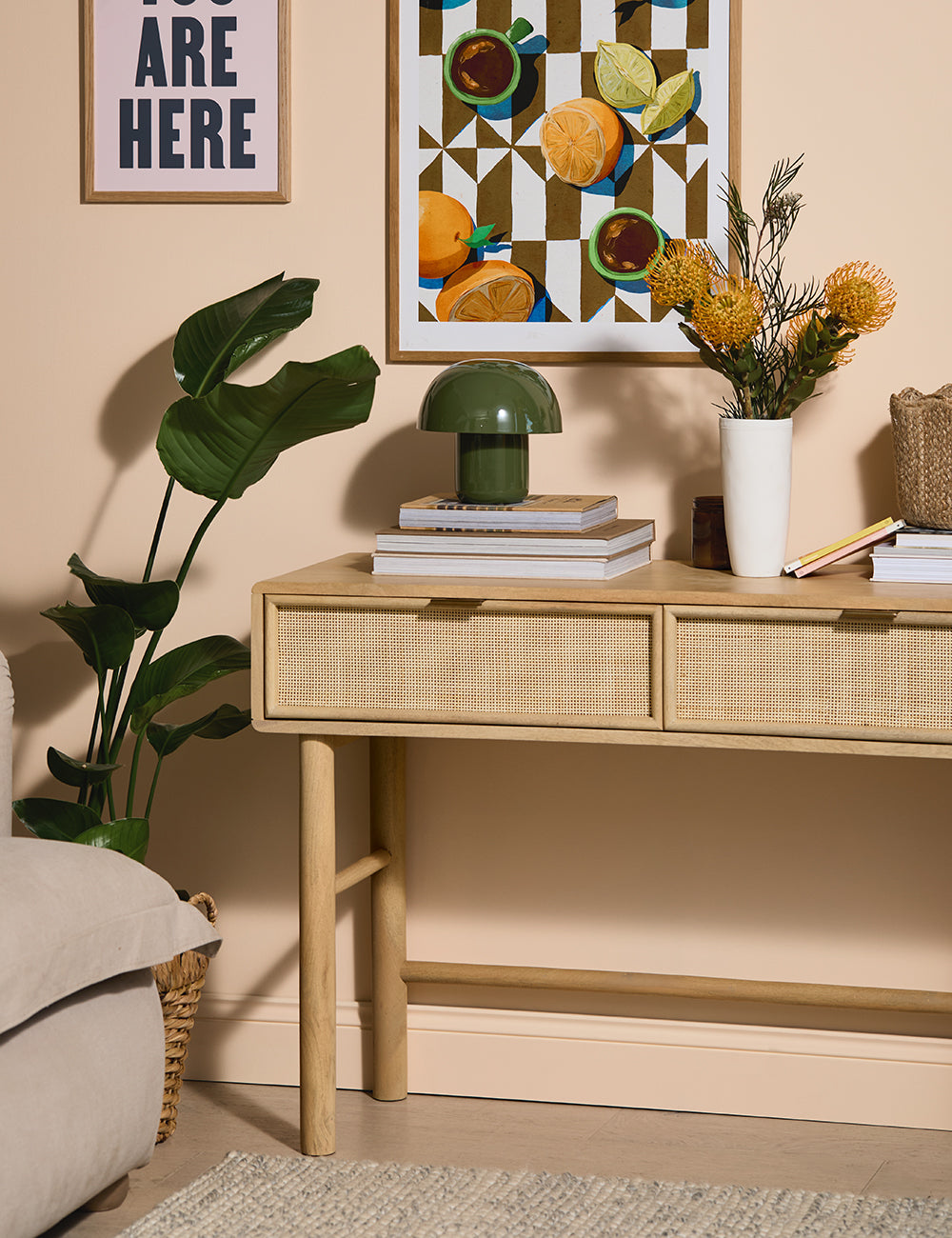 Flores Console Table