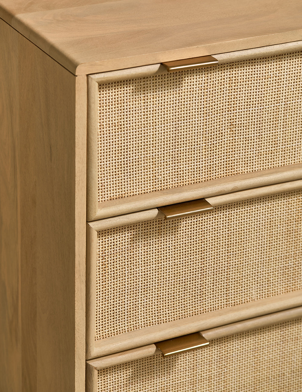 Flores Slim Chest of Drawers