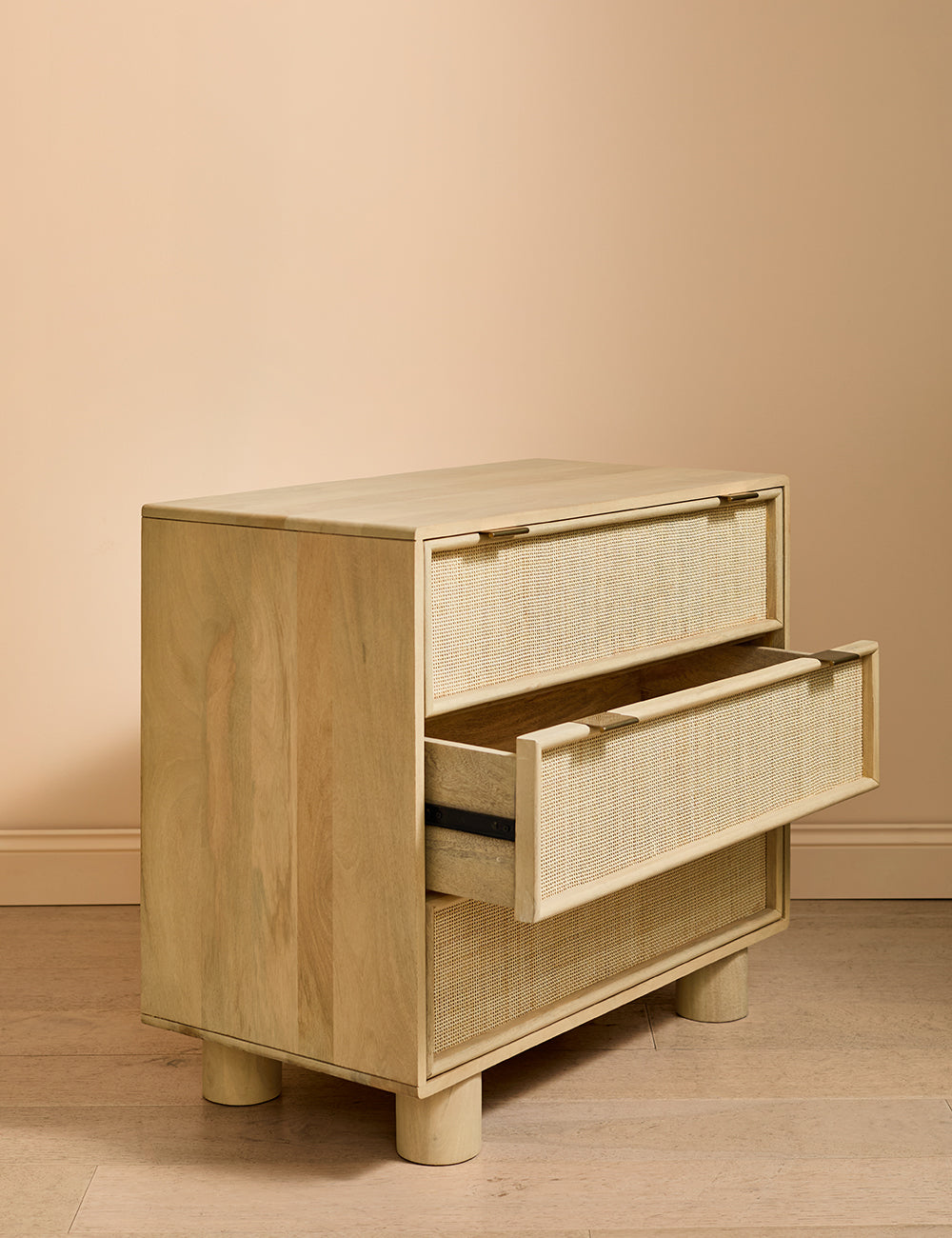 Flores Slim Chest of Drawers