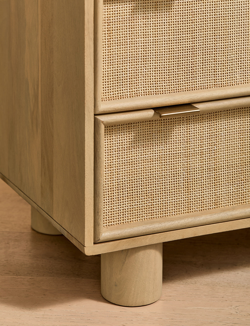 Flores Slim Chest of Drawers
