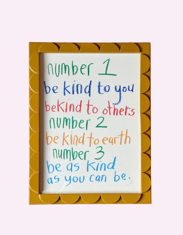 Mustard Lacquered Scallop Frame