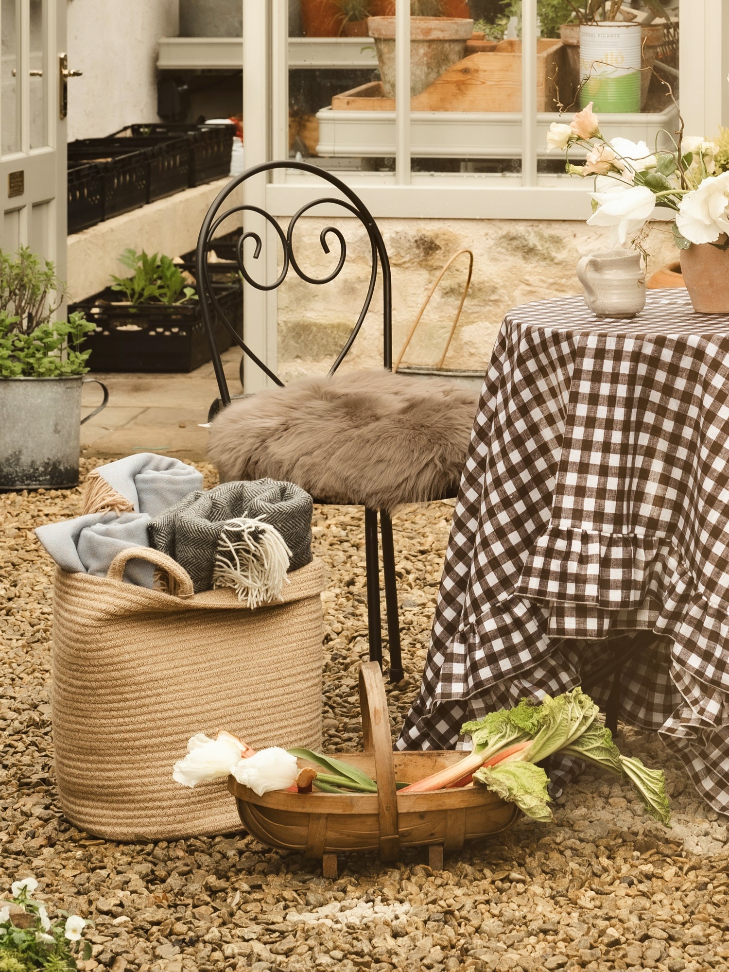 Circular Sheepskin Seat Pad - Taupe