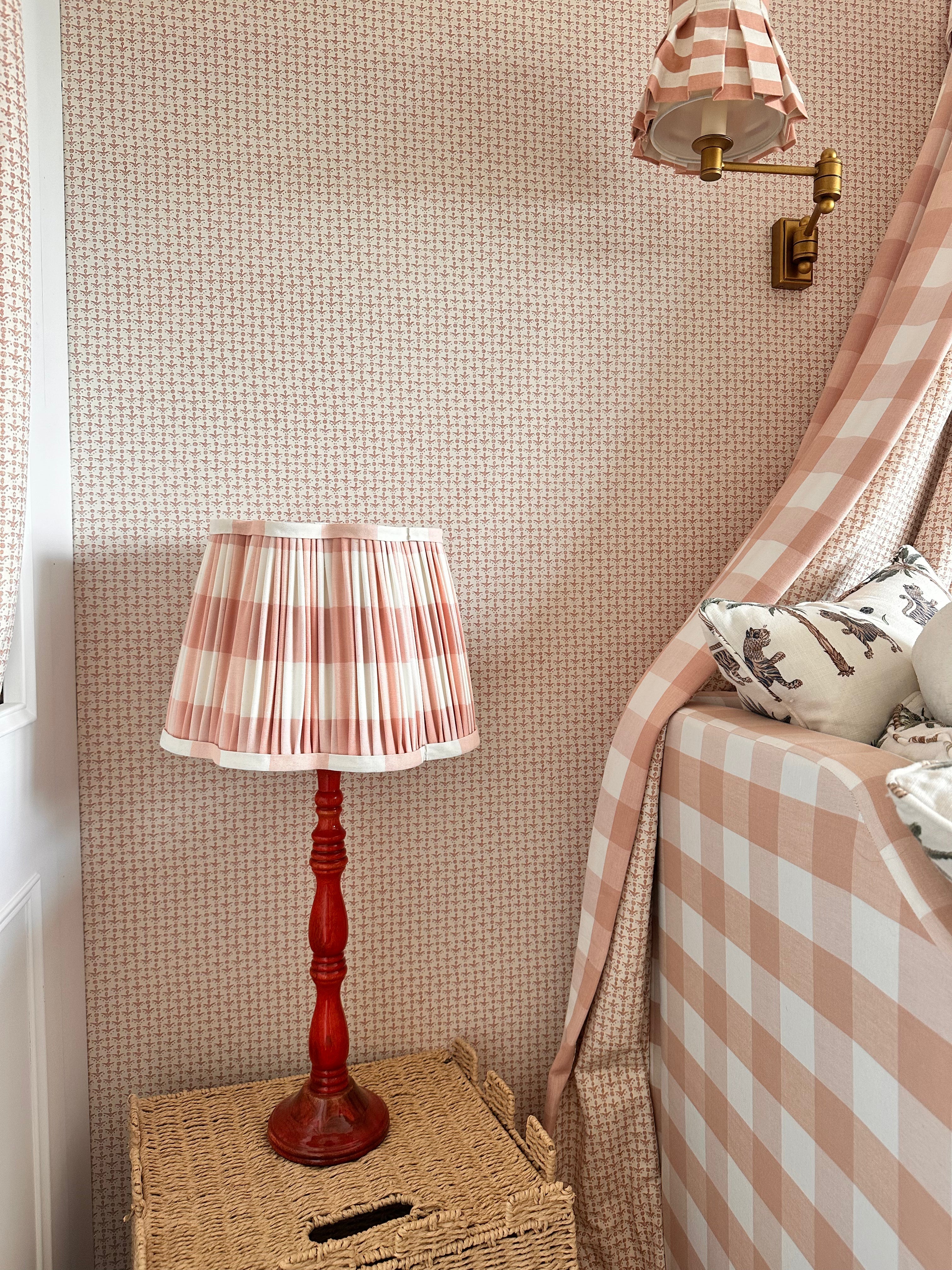 Pleated Scalloped Lampshade 35cm Pink