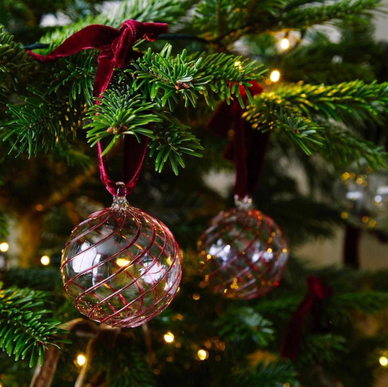 Swirl Glass Bauble | Red