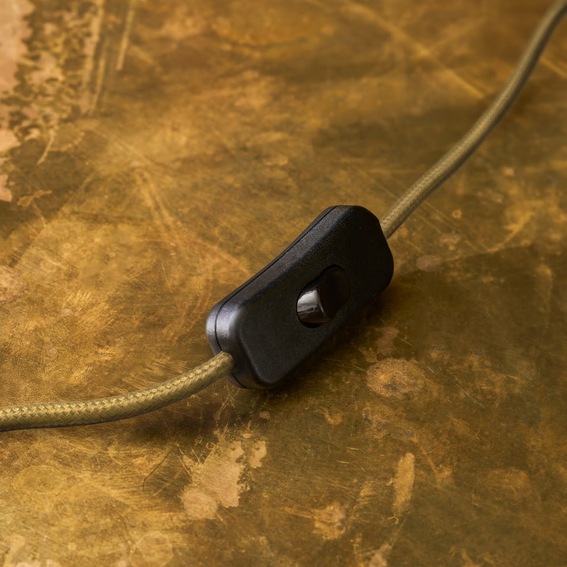 Kelmscot Table Lamp | Antique Brass