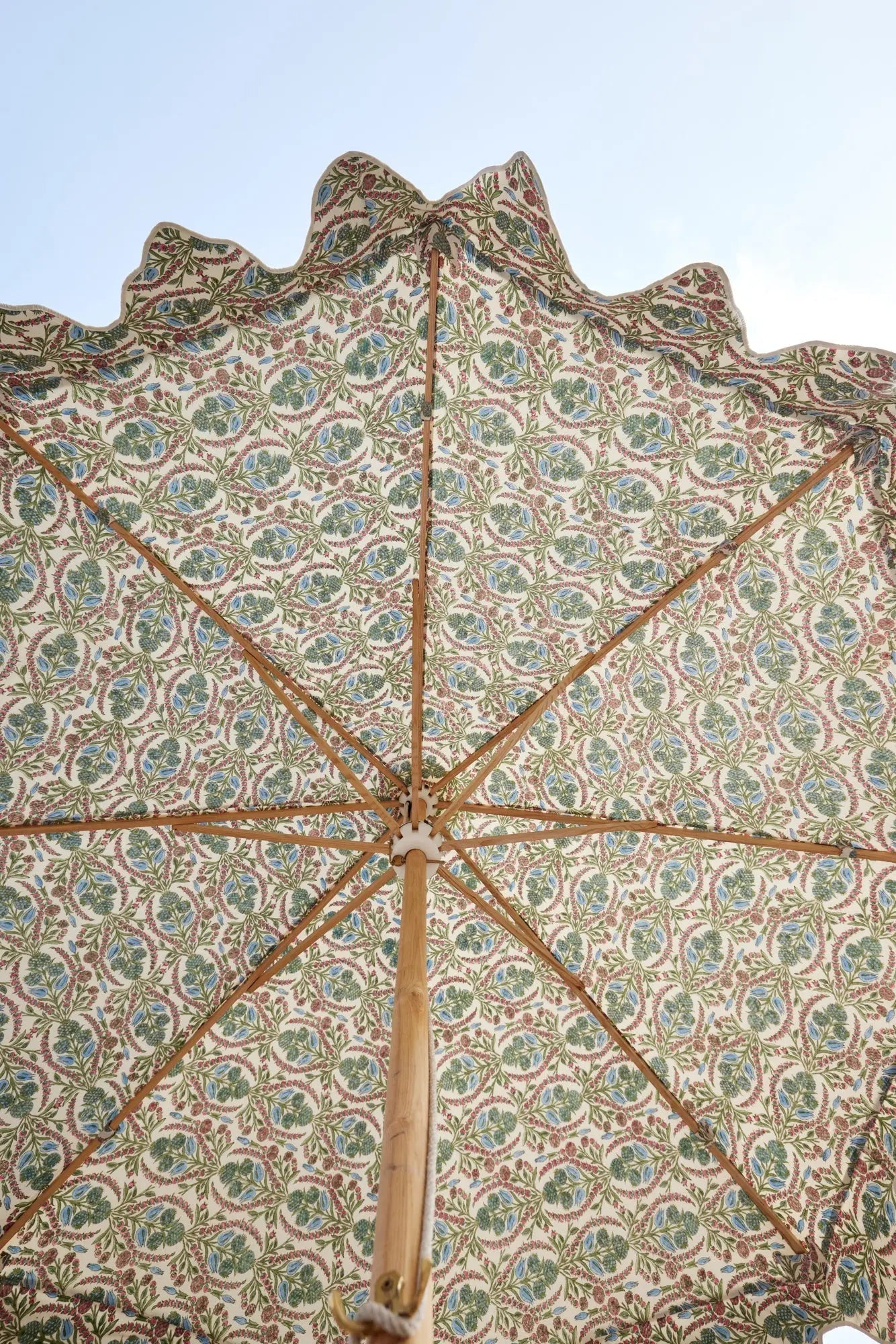 Horkesley Luxury Garden Parasol | Anaar Bliss