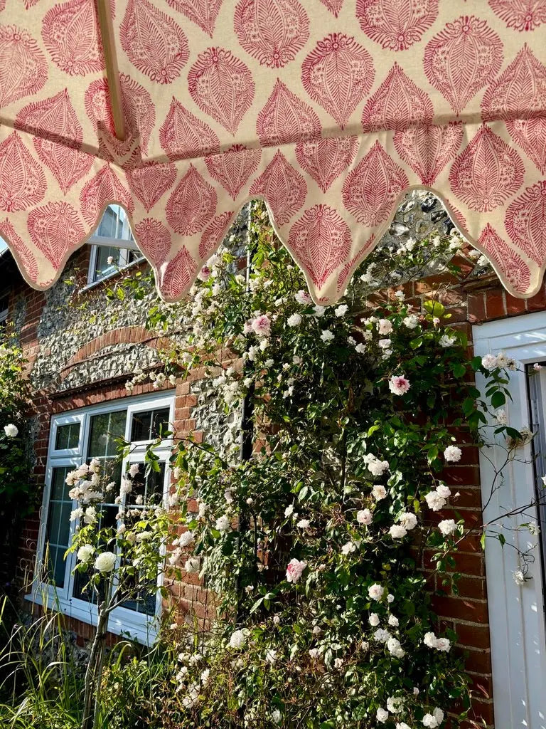 Horkesley Luxury Garden Parasol | Ascot Pink