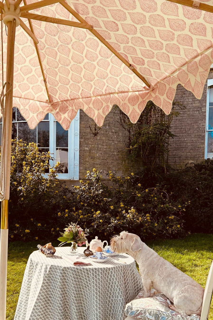 Horkesley Luxury Garden Parasol | Ascot Pink