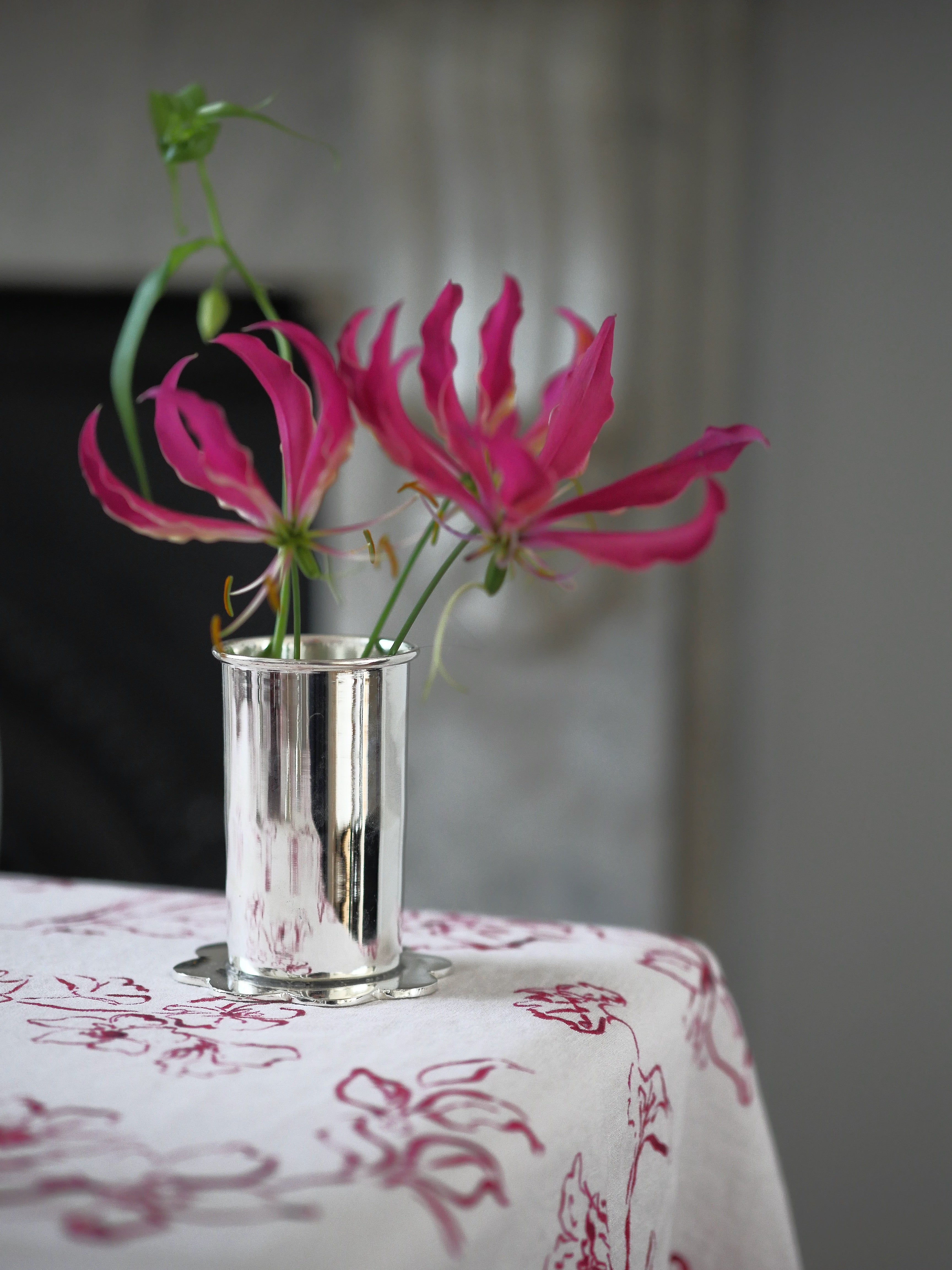 Marla Primrose Scallop Silver Plate Bud Vase