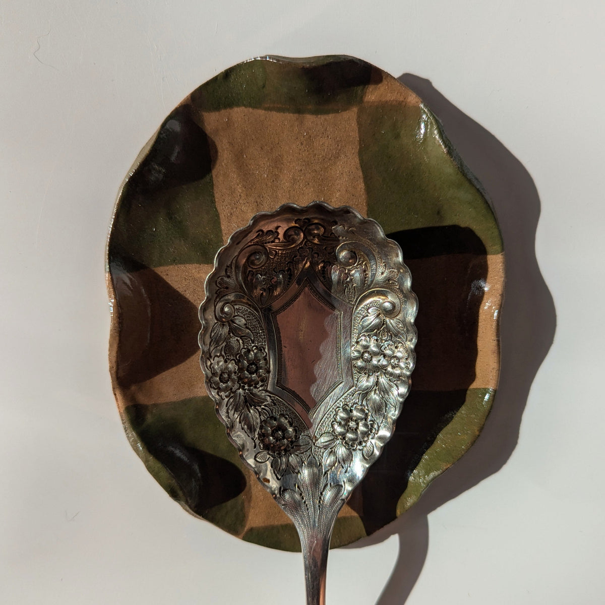 Checked Wavy Spoon Rest