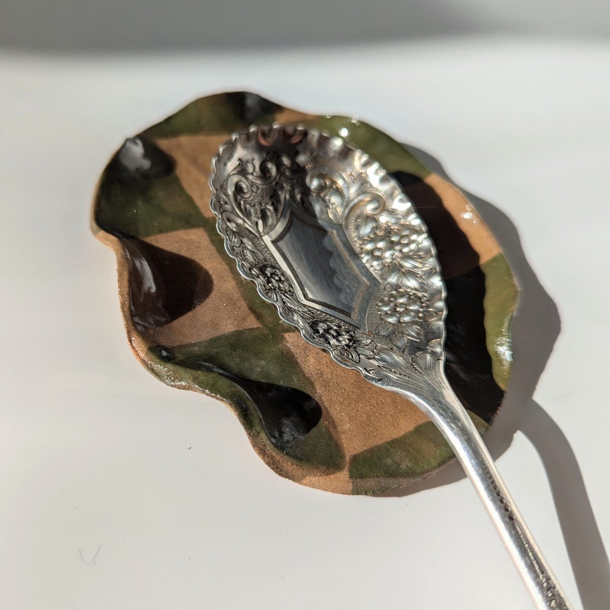 Checked Wavy Spoon Rest