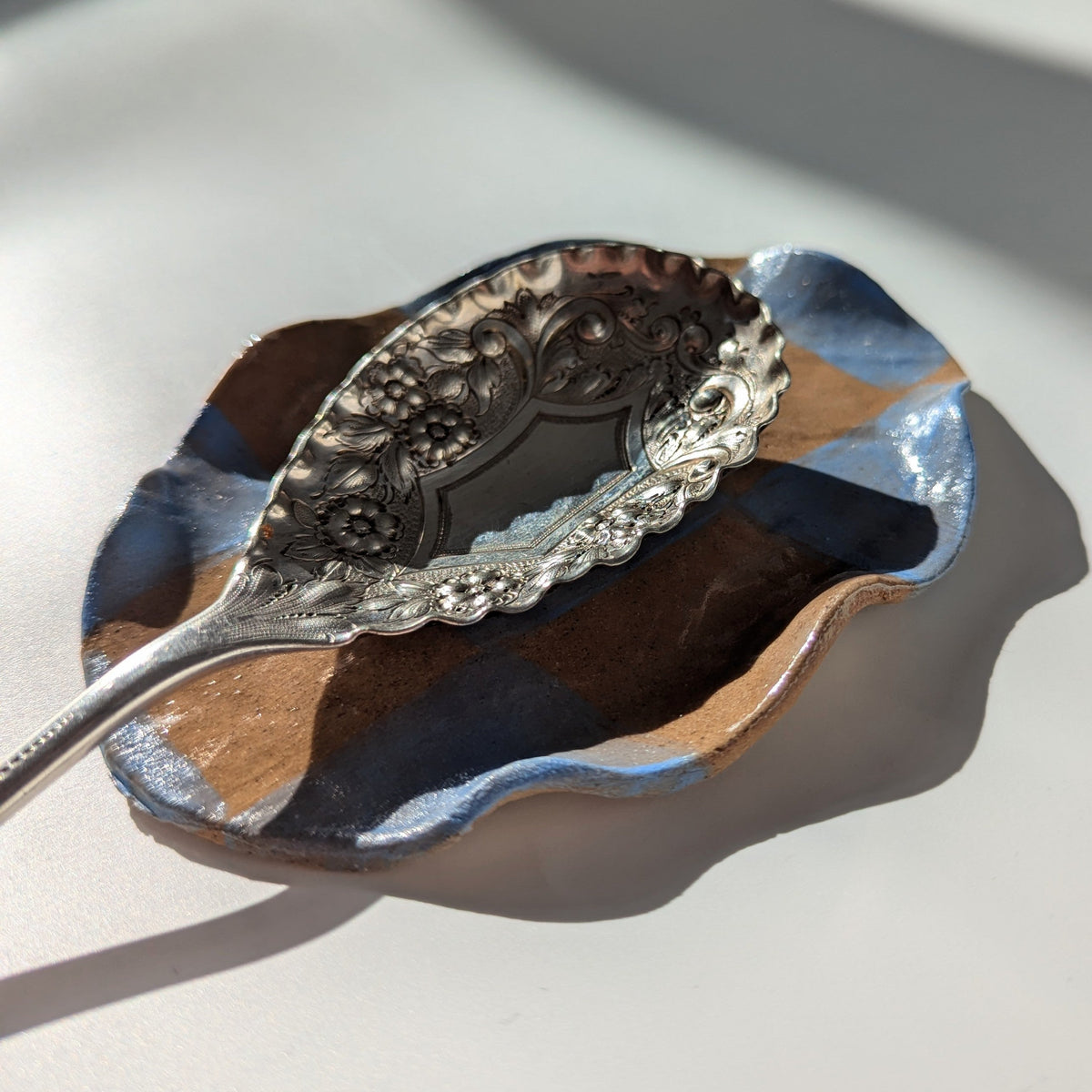 Checked Wavy Spoon Rest