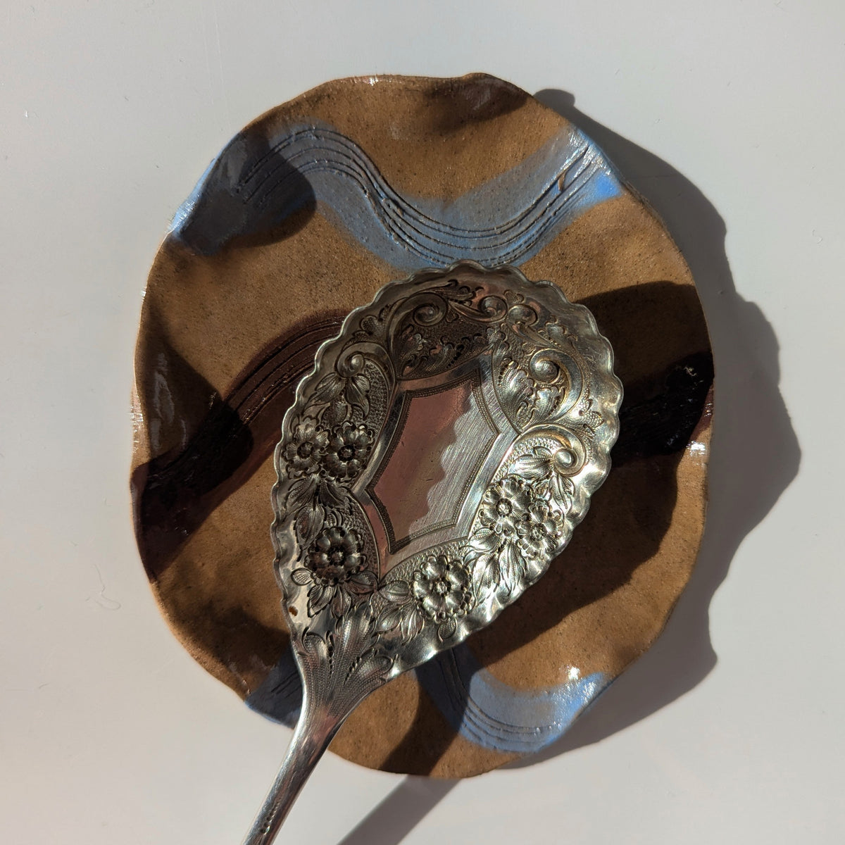 Checked Wavy Spoon Rest