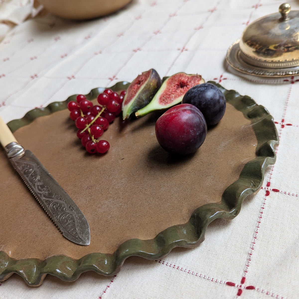 Smokey Olive Edged Frill Platter